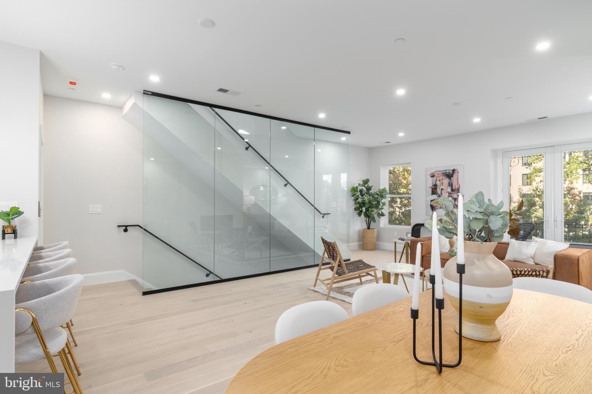 1708 16th STREET NW Unit: 5
