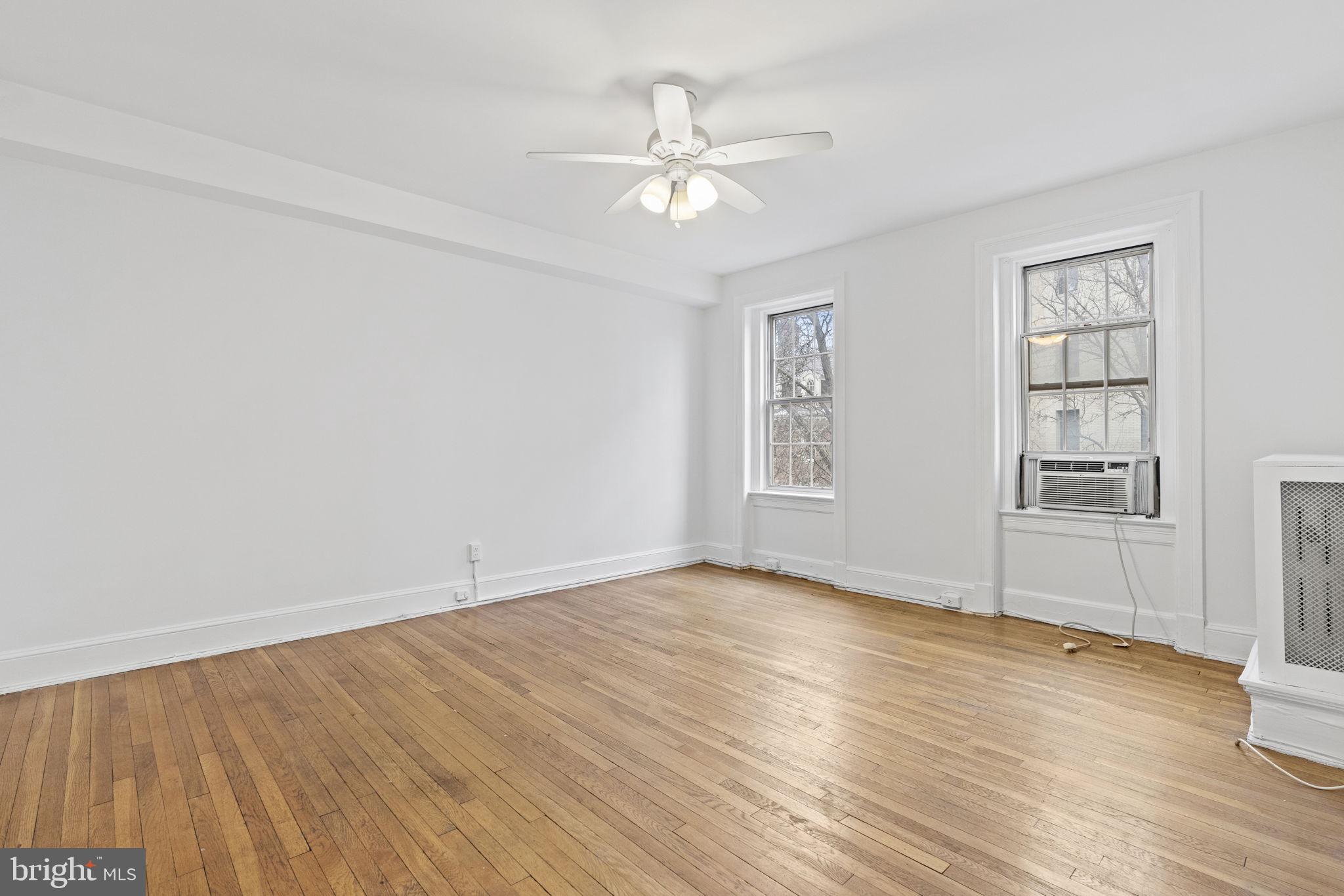 2227 20th Street NW Unit: 302