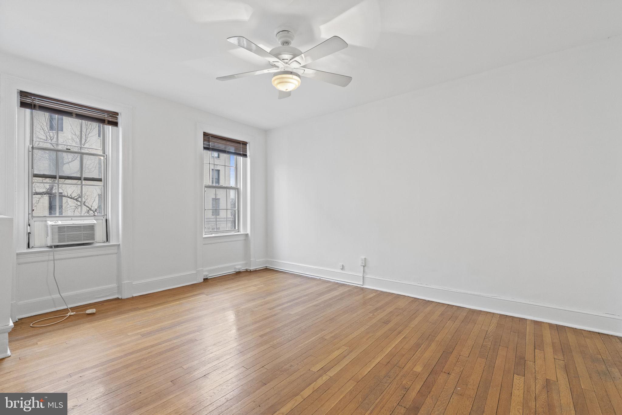2227 20th Street NW Unit: 302