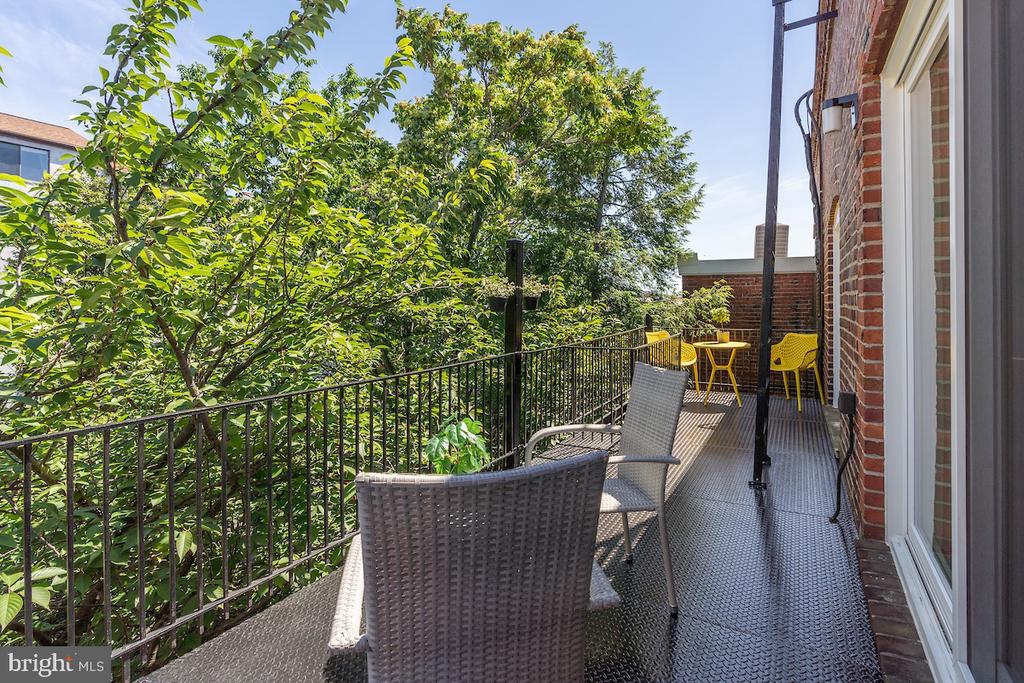 1831 California St NW #30