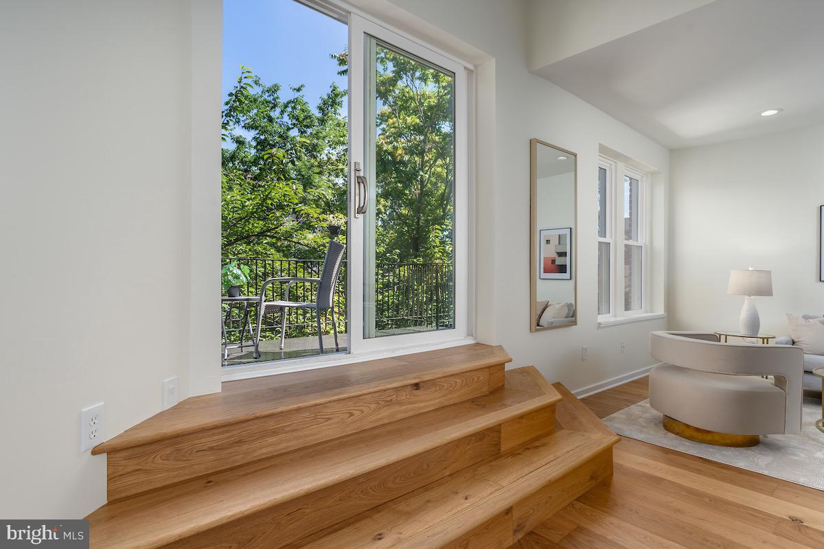 1831 California St NW #30