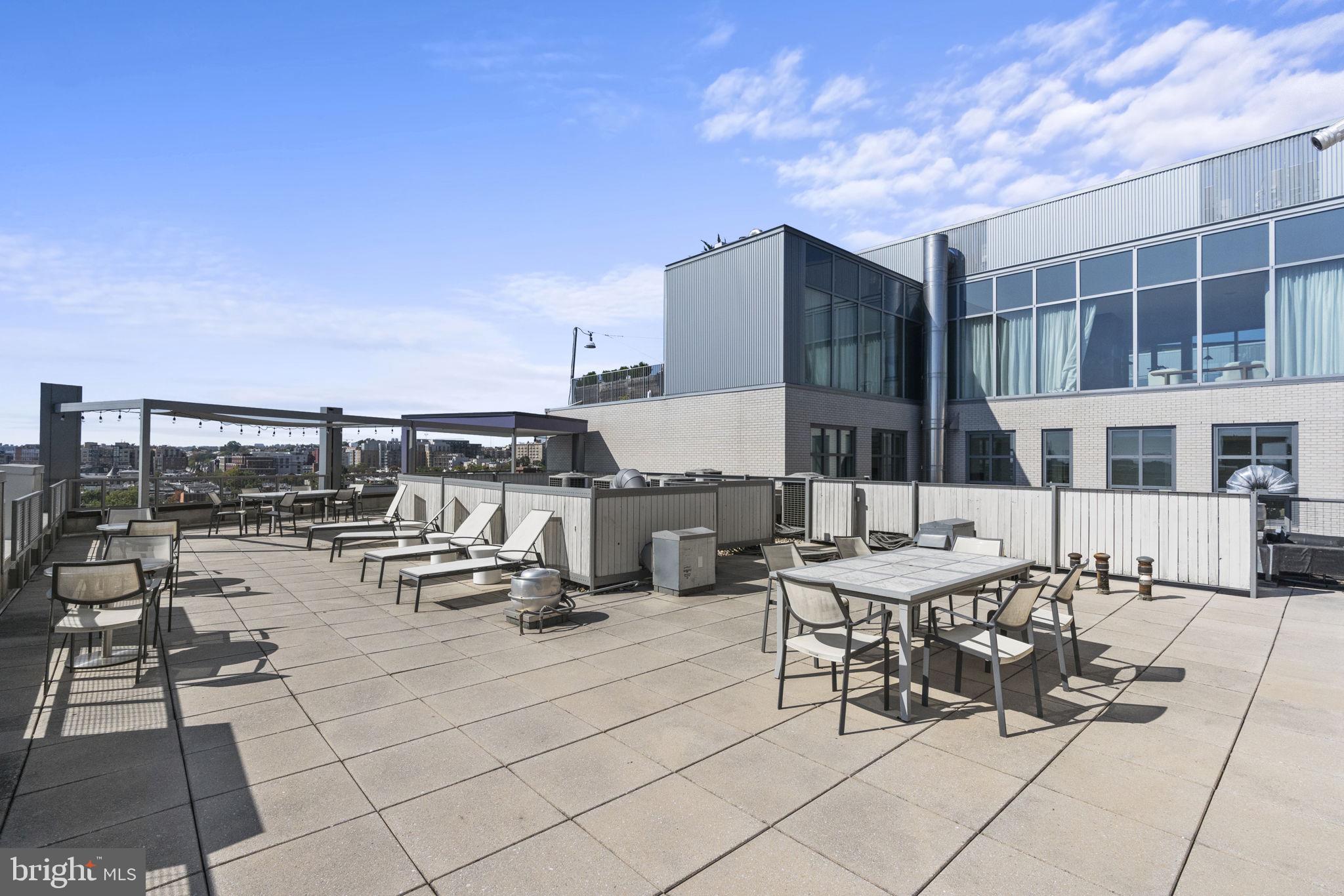 929 Florida Avenue NW Unit: 1006