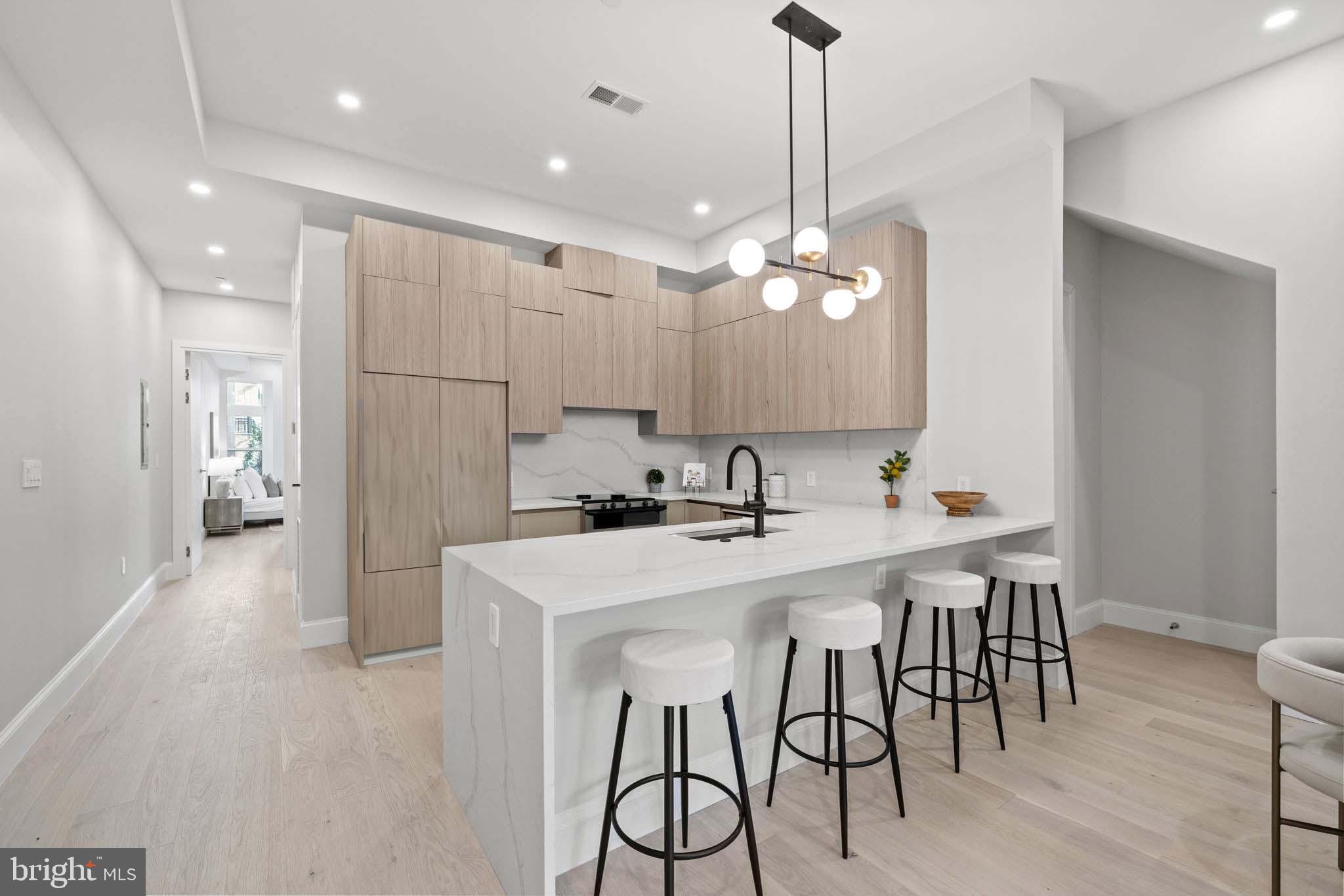 1708 16th STREET NW Unit: 3