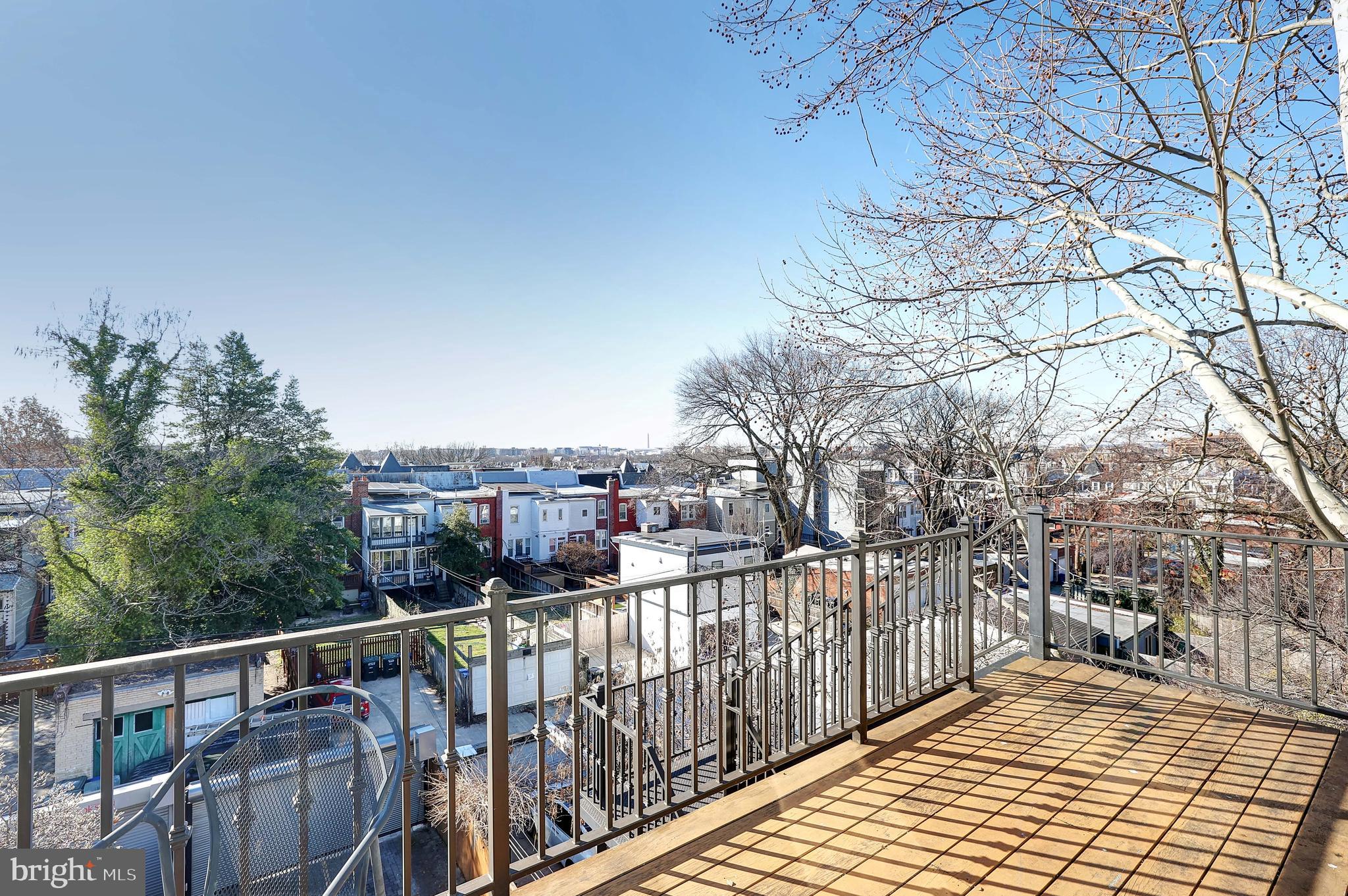 42 W St NW #3