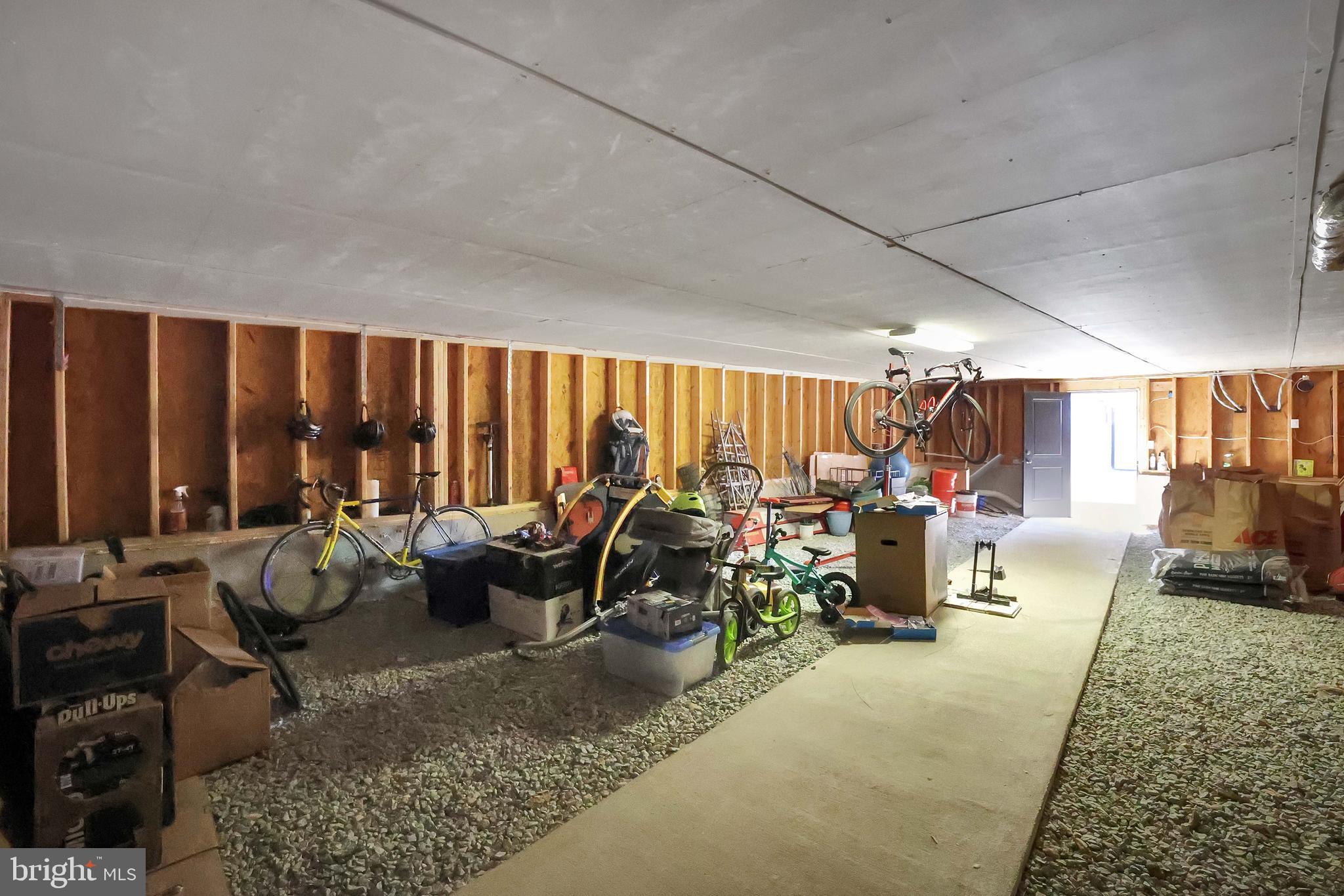 42 W St NW #3