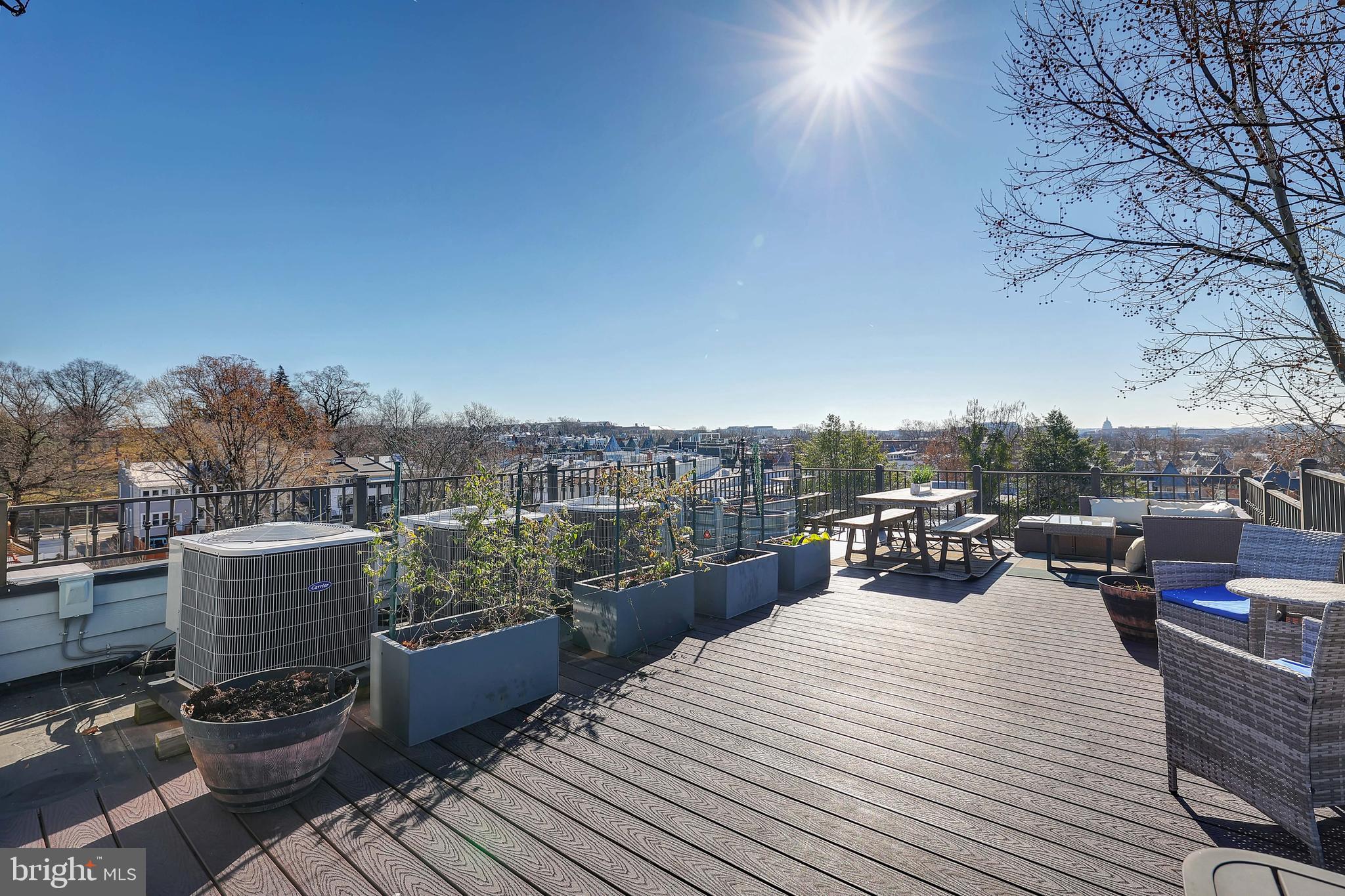 42 W St NW #3