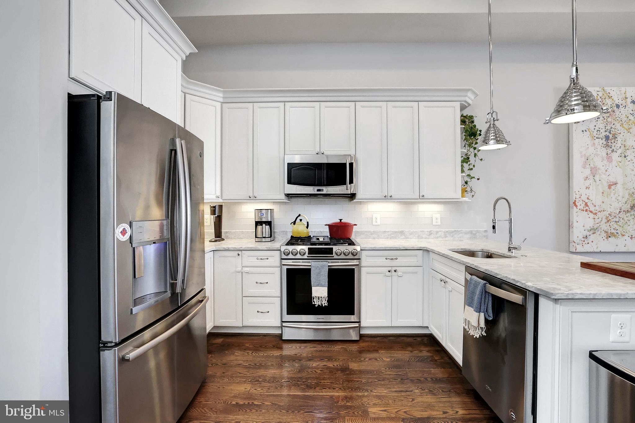 42 W St NW #3