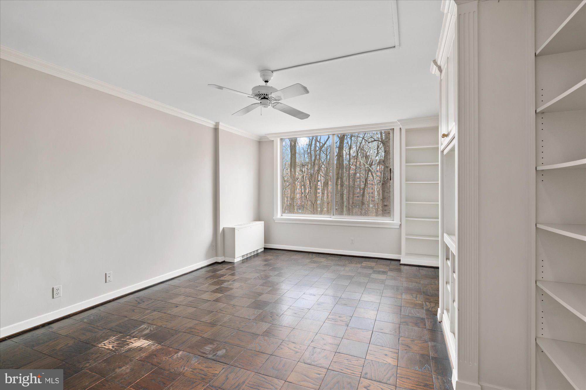 4100 Cathedral Ave NW #405