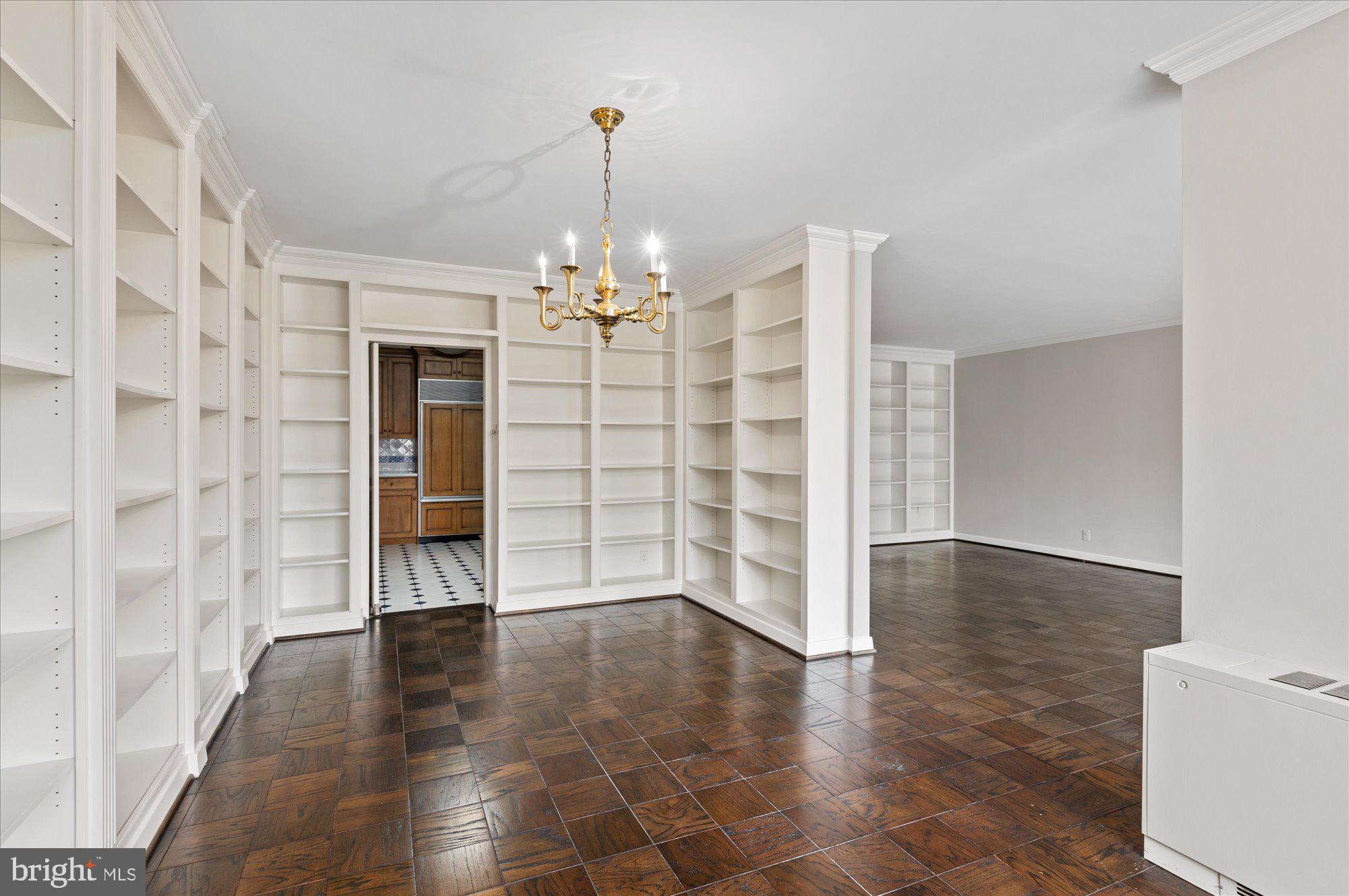 4100 Cathedral Ave NW #405