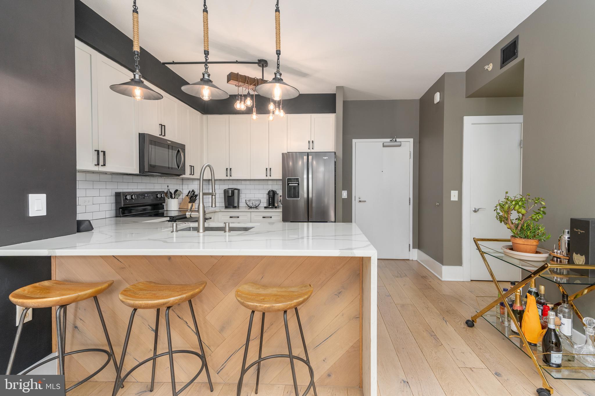 437 New York Ave NW #406