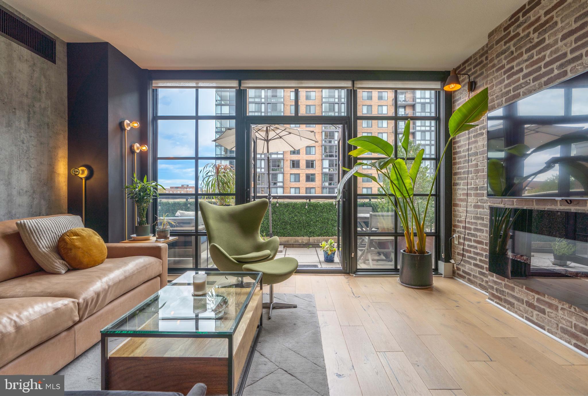 437 New York Ave NW #406