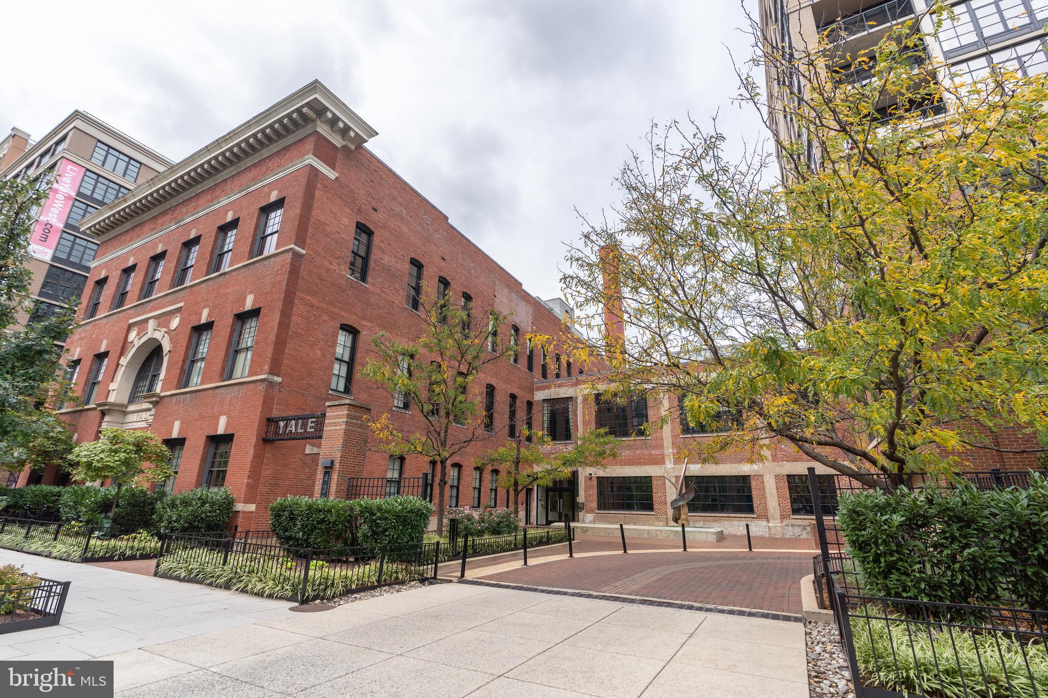 437 New York Ave NW #406