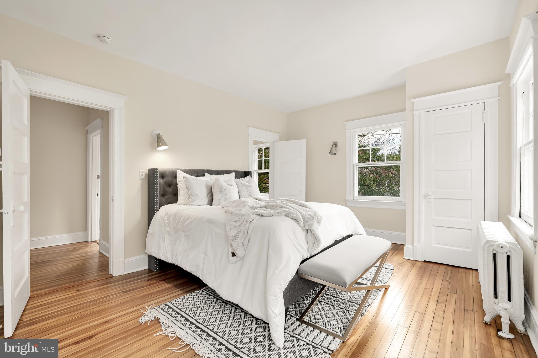 3737 Kanawha St NW