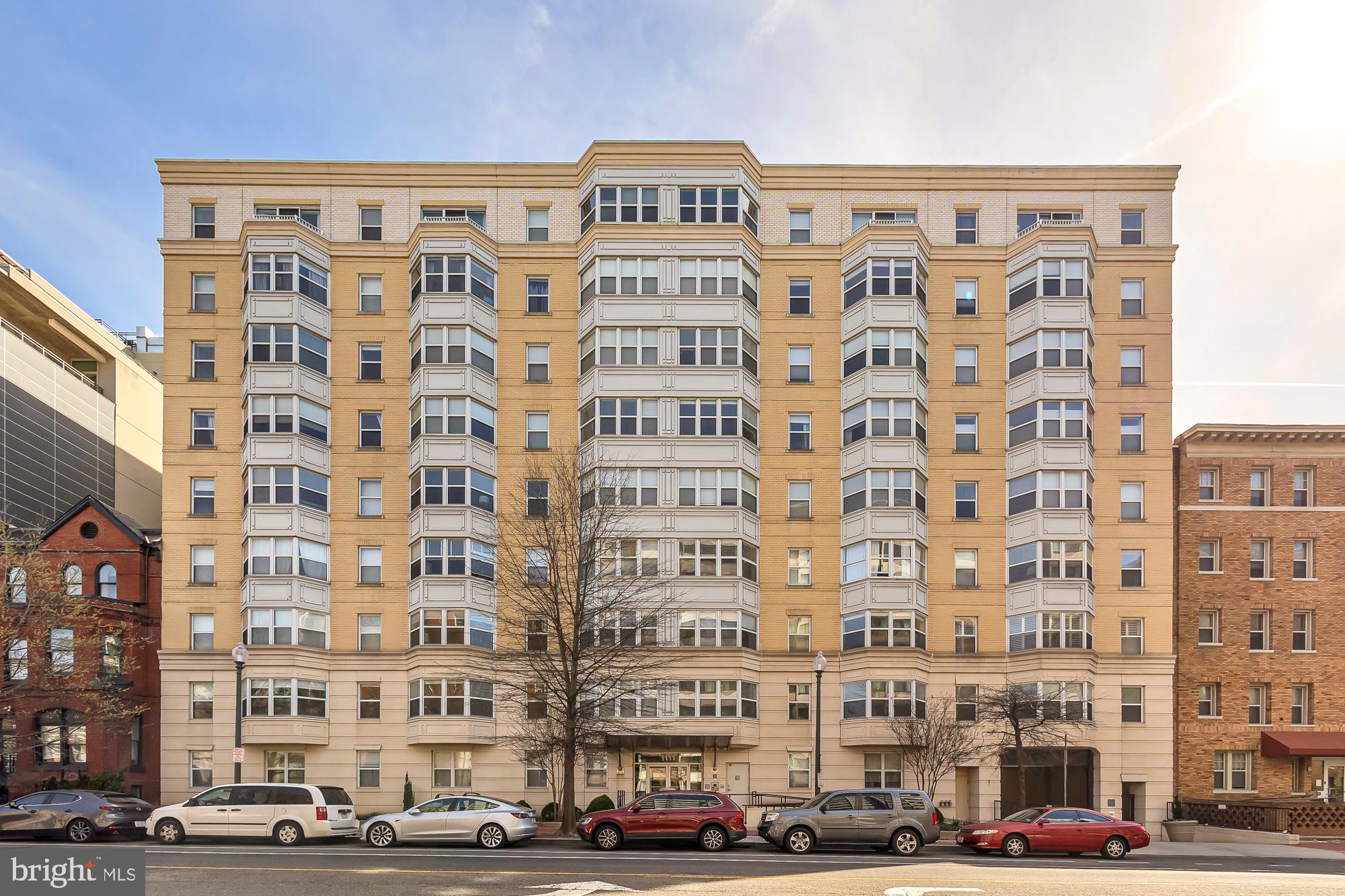 1111 11th St NW #204