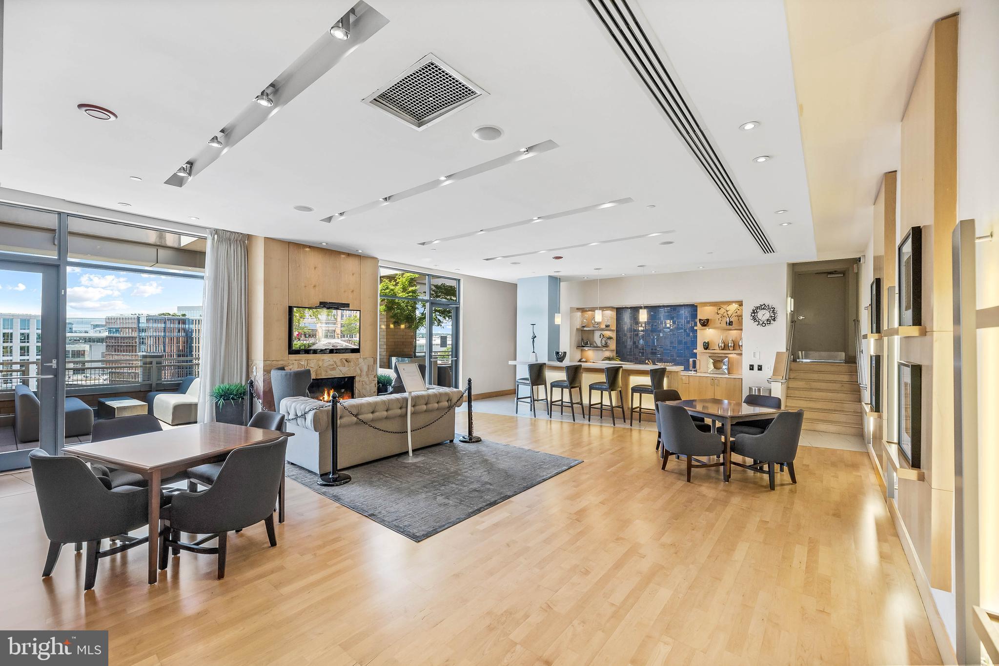 475 K St NW #1213