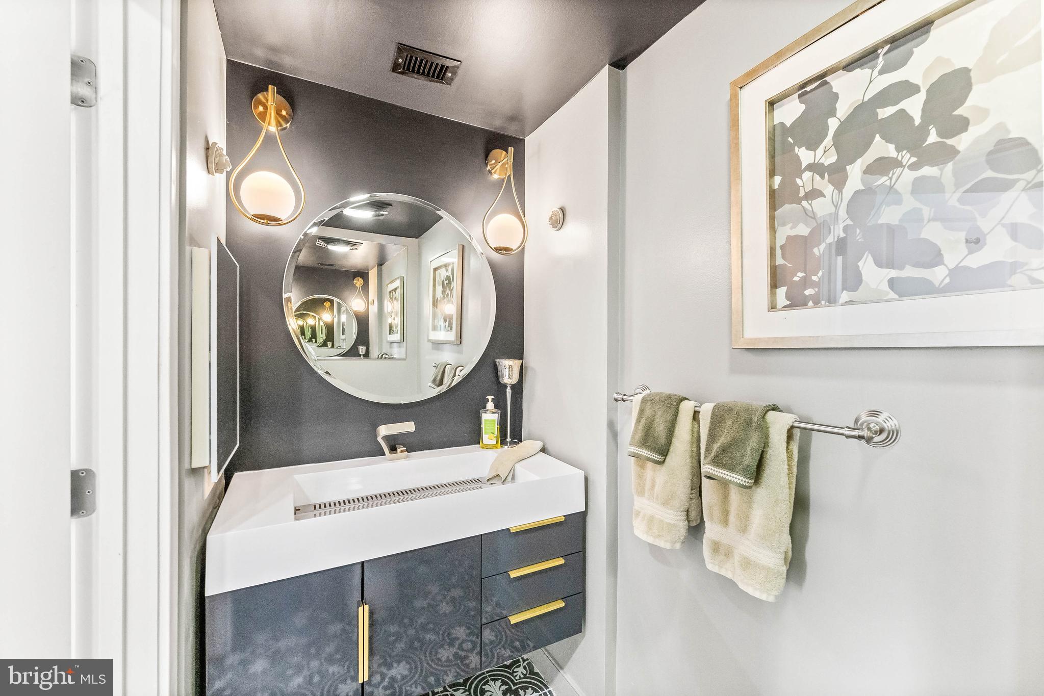 475 K St NW #1213