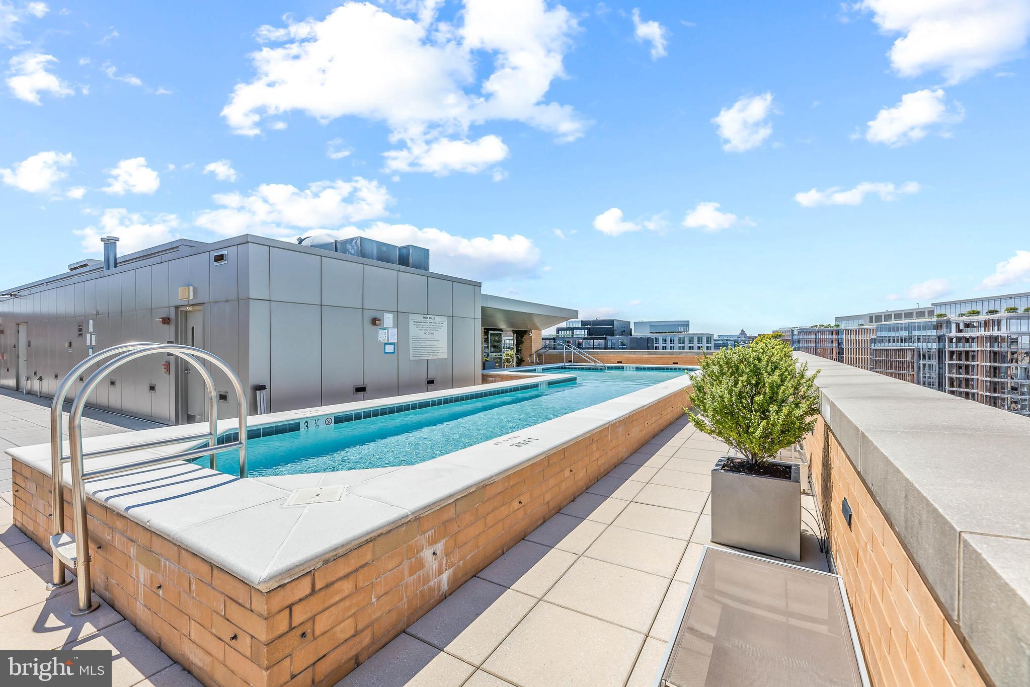 475 K St NW #1213