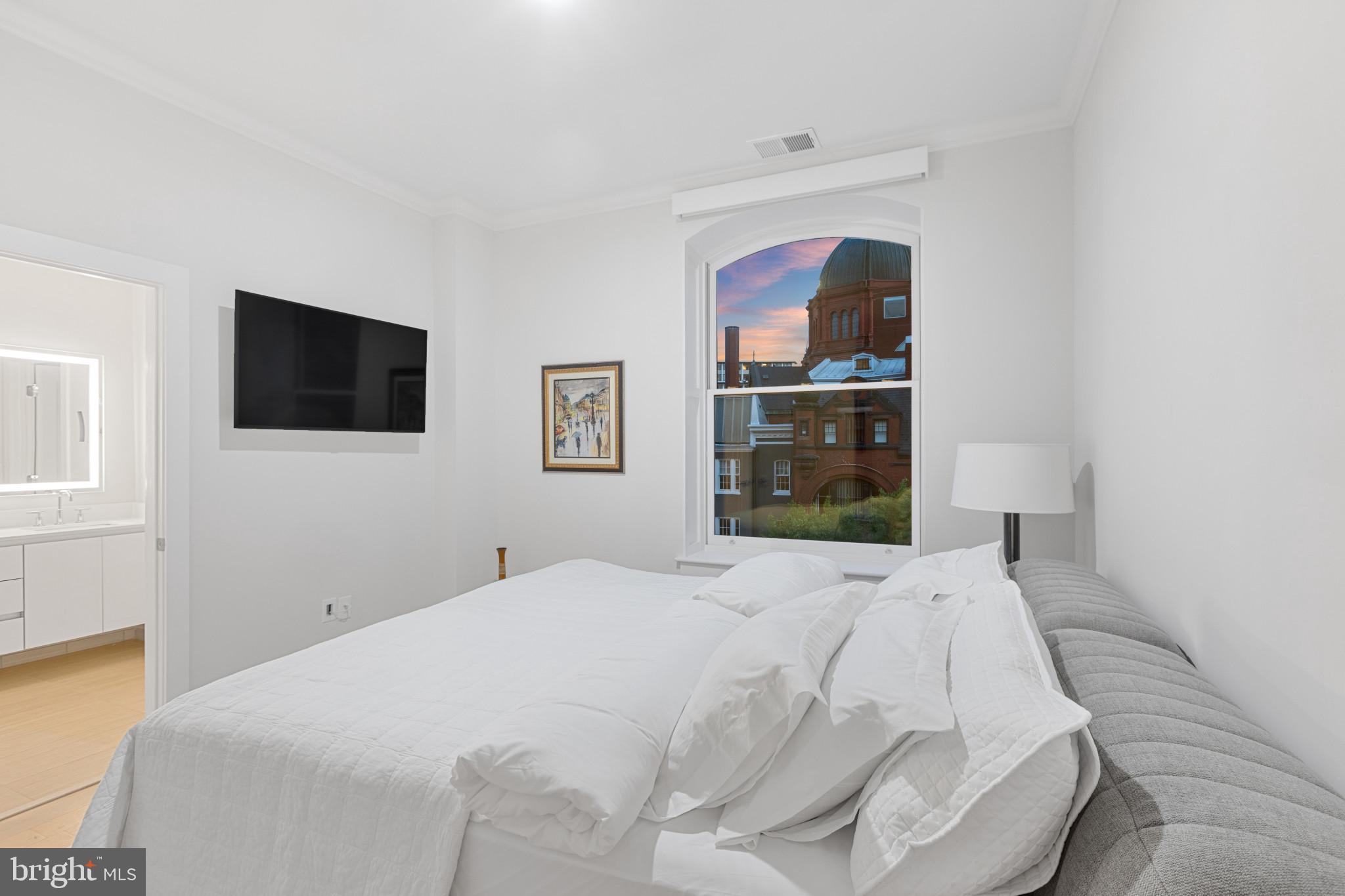 1745 N St NW #411