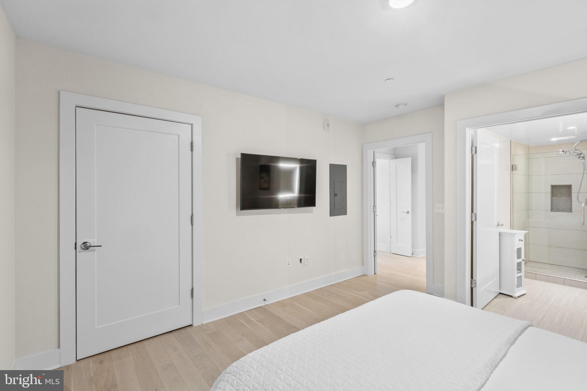 1745 N St NW #411