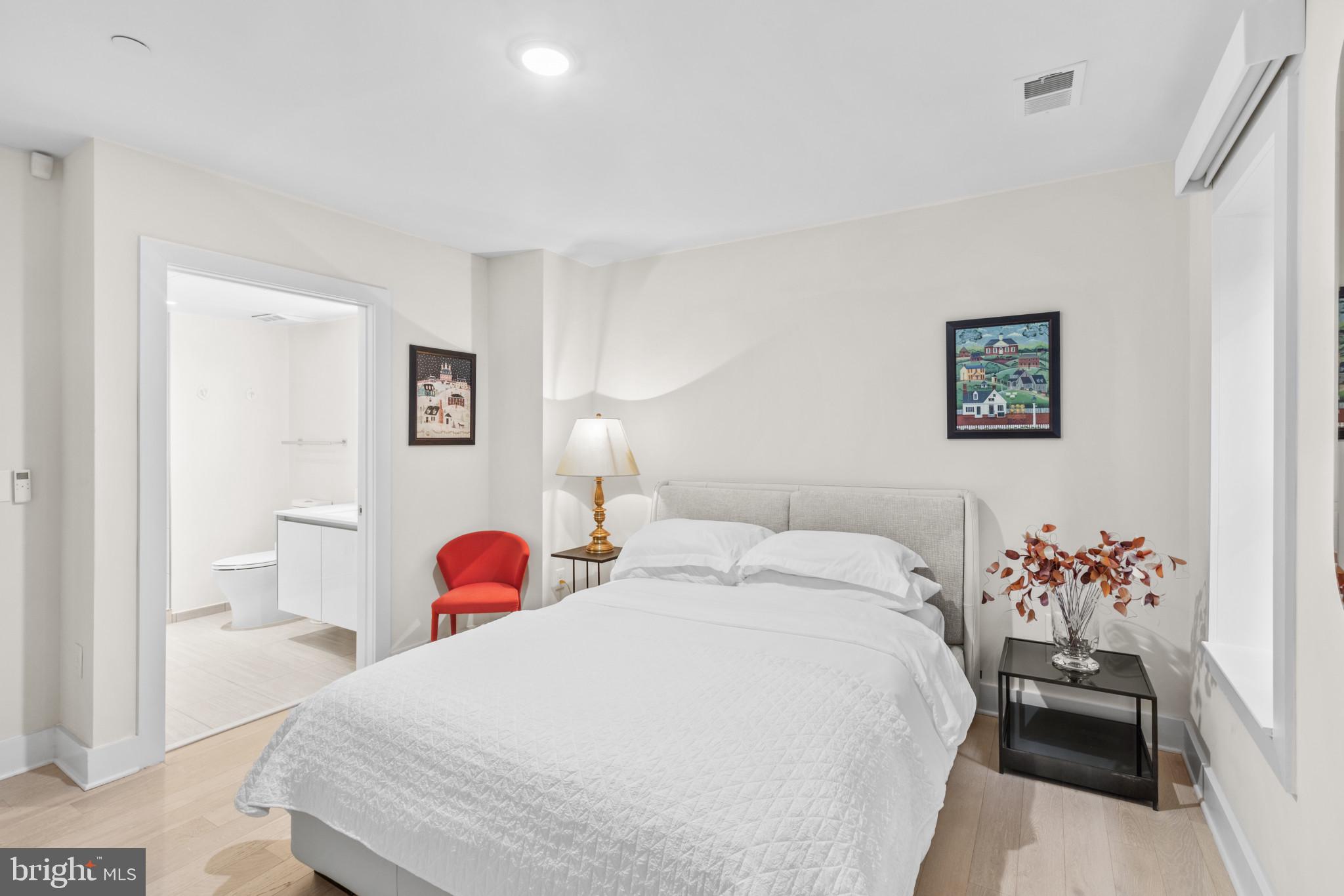 1745 N St NW #411