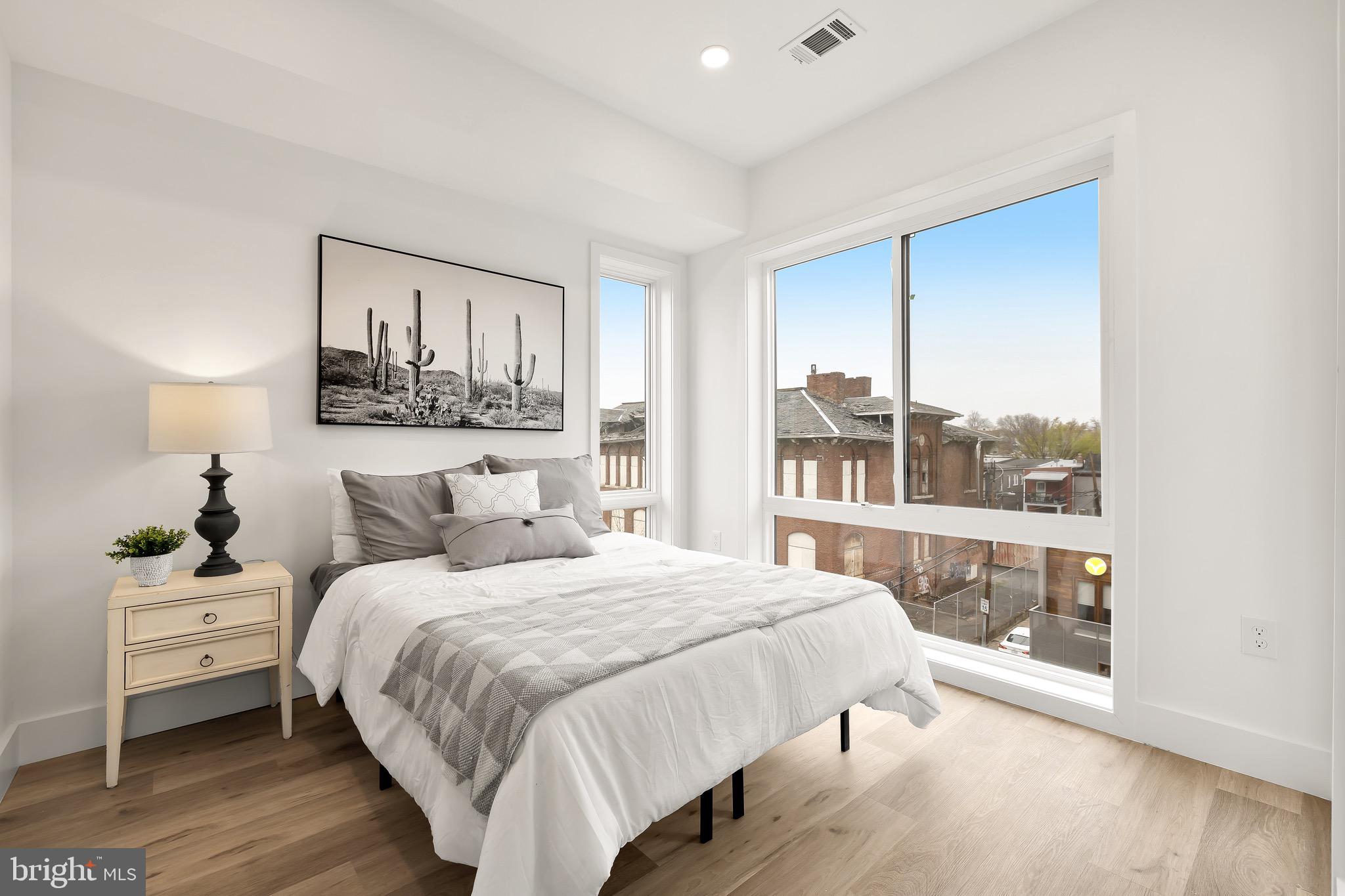 14 P St NW #404