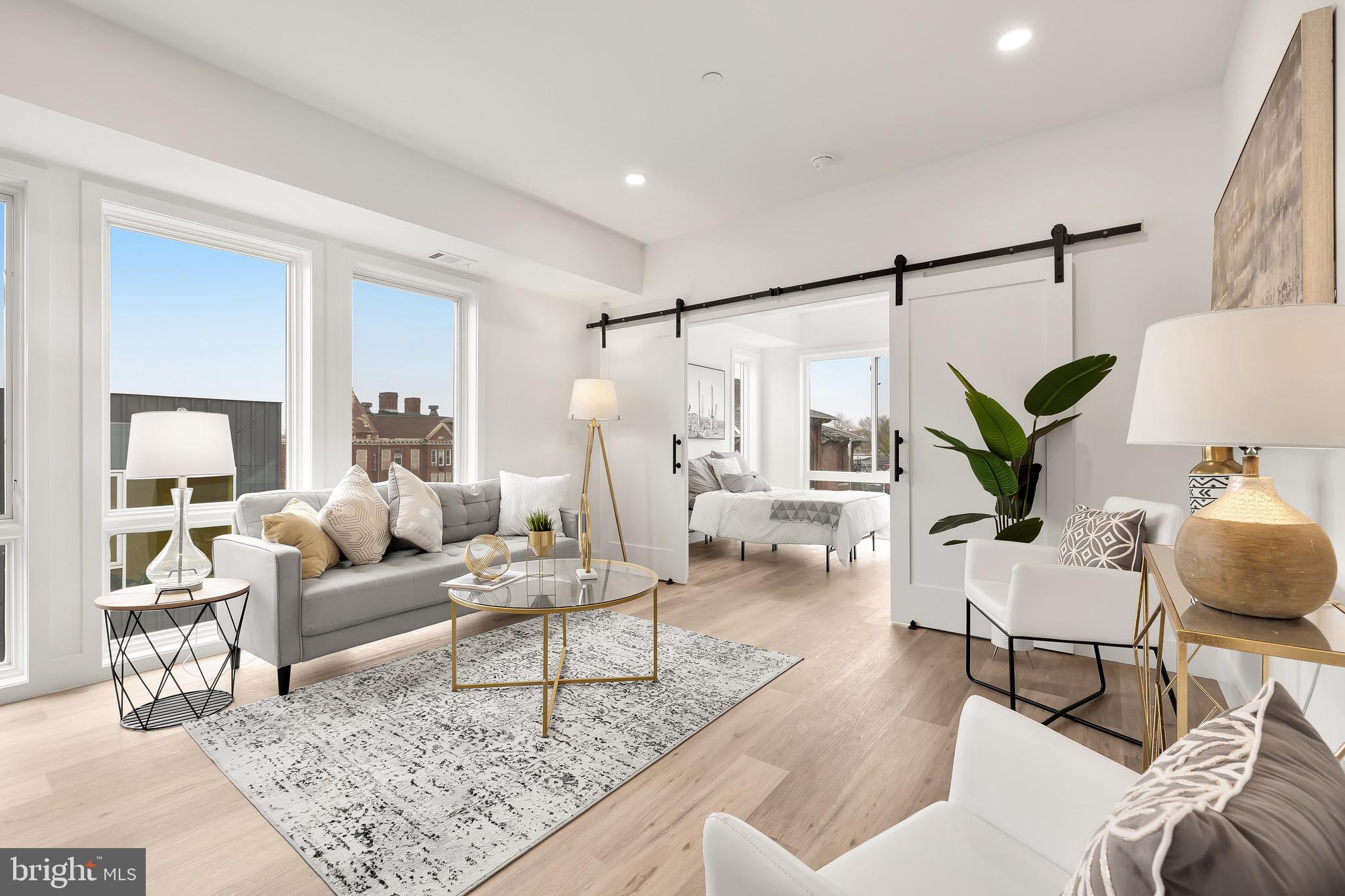 14 P St NW #404