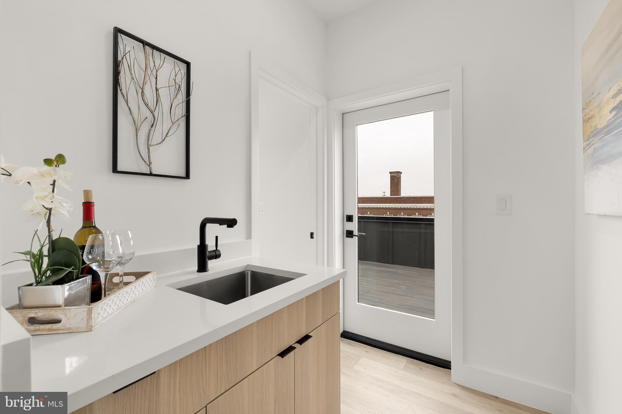 14 P St NW #404