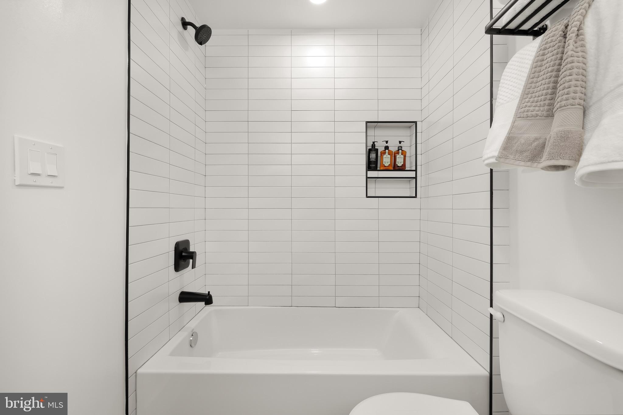 14 P St NW #404