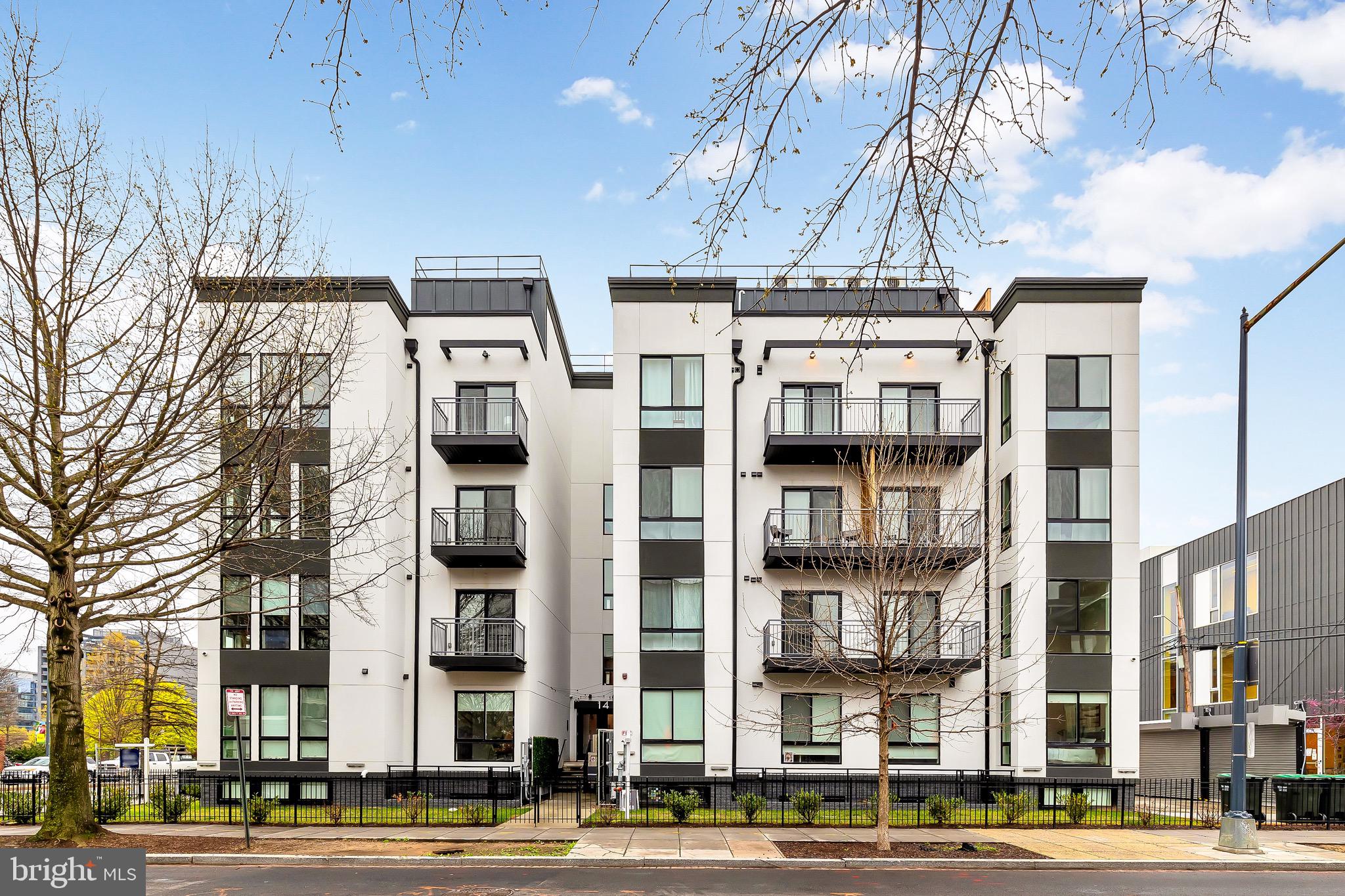 14 P St NW #404