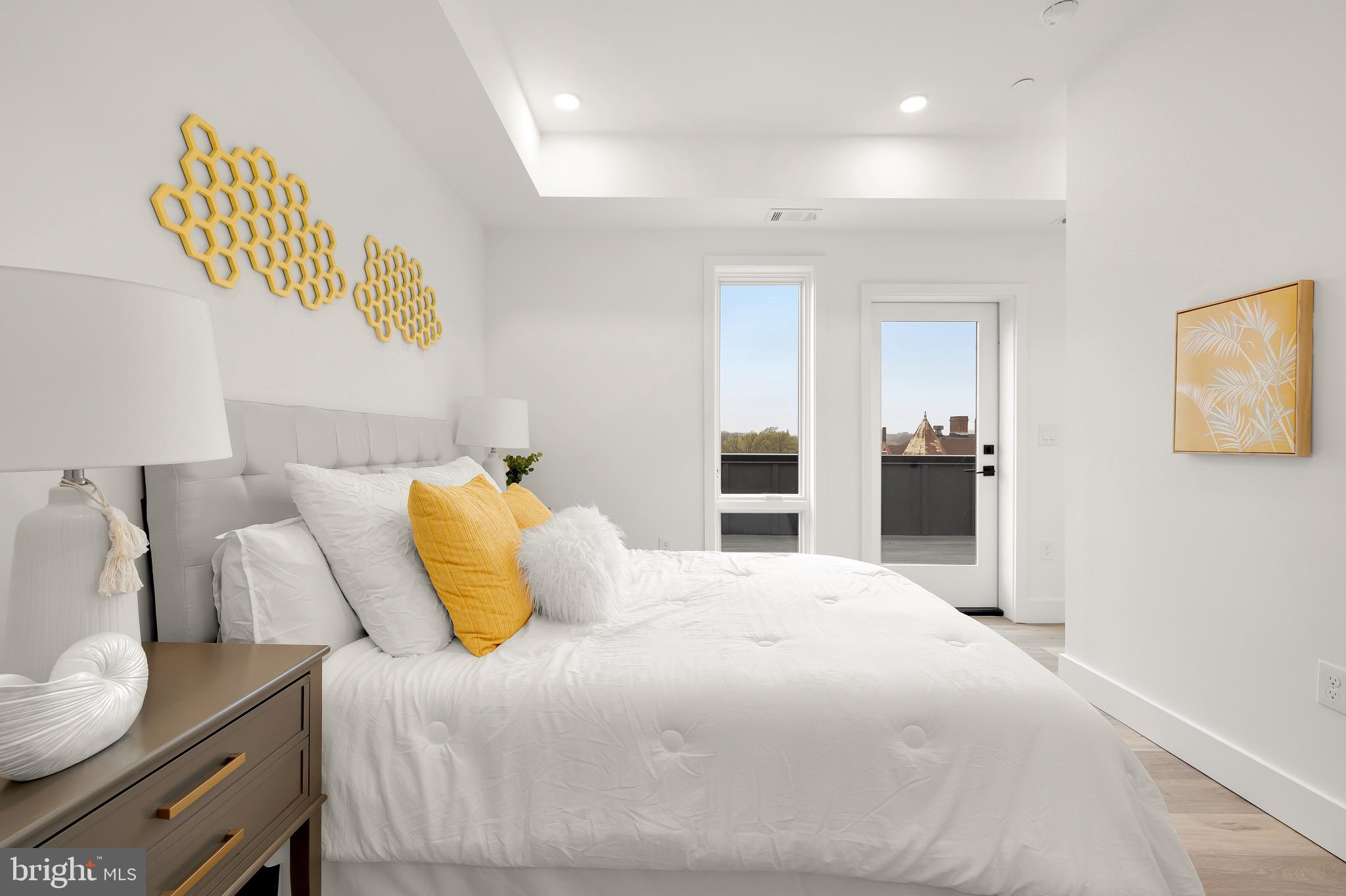 14 P St NW #404
