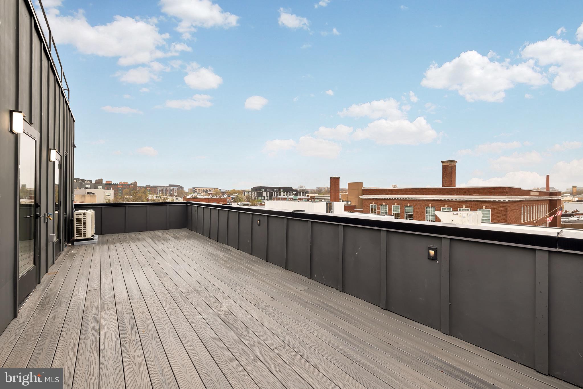 14 P St NW #404