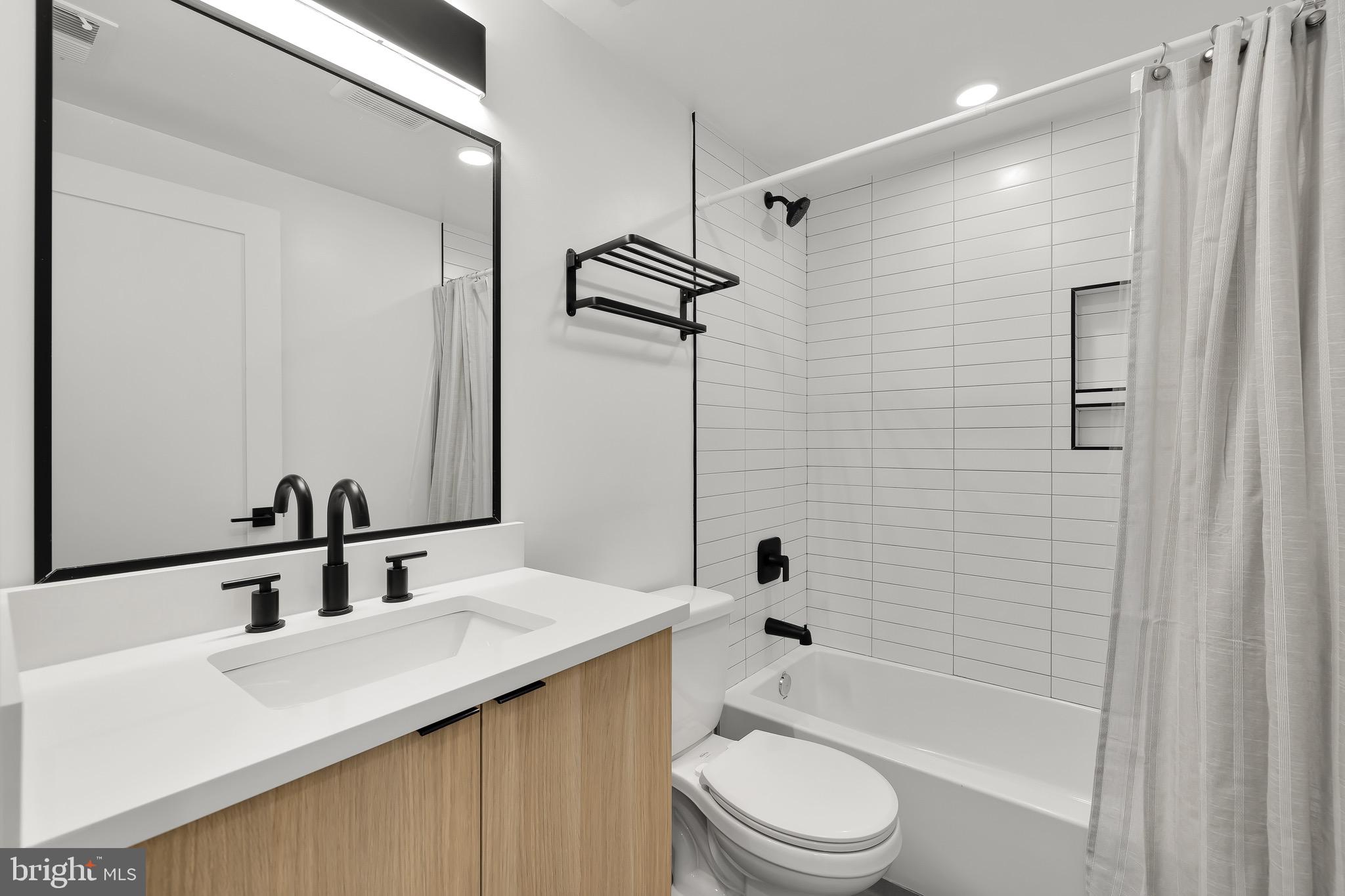 14 P St NW #201