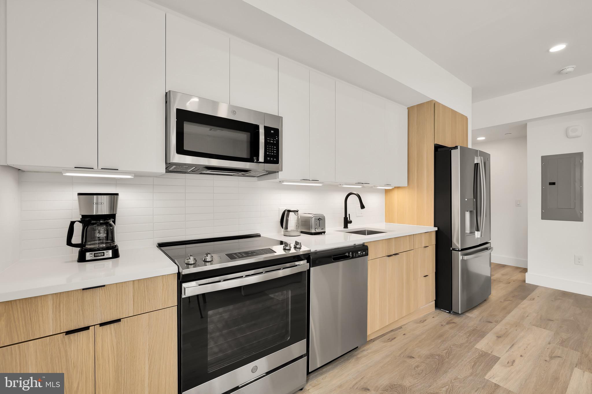 14 P St NW #201
