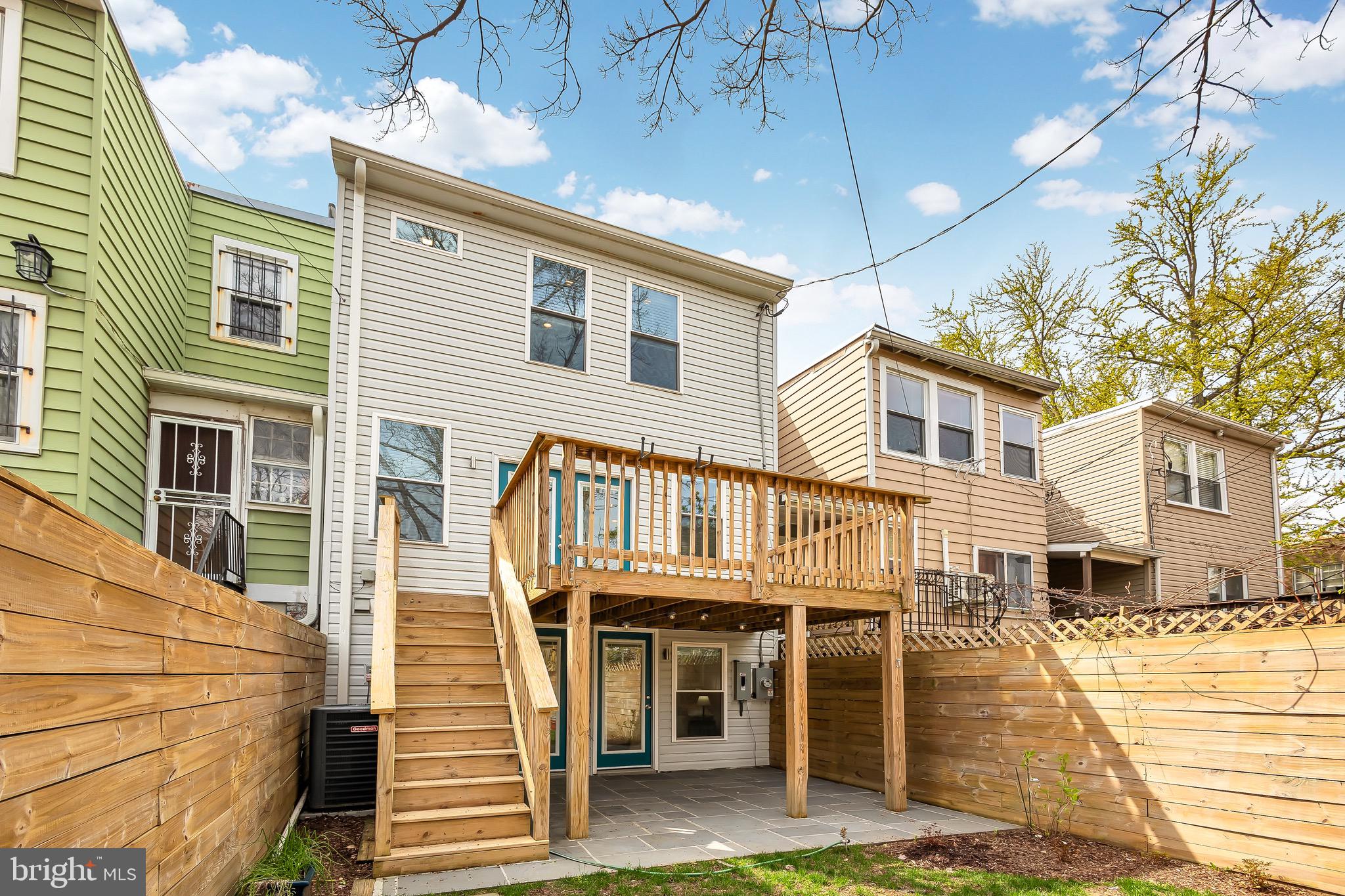 135 Varnum St NW