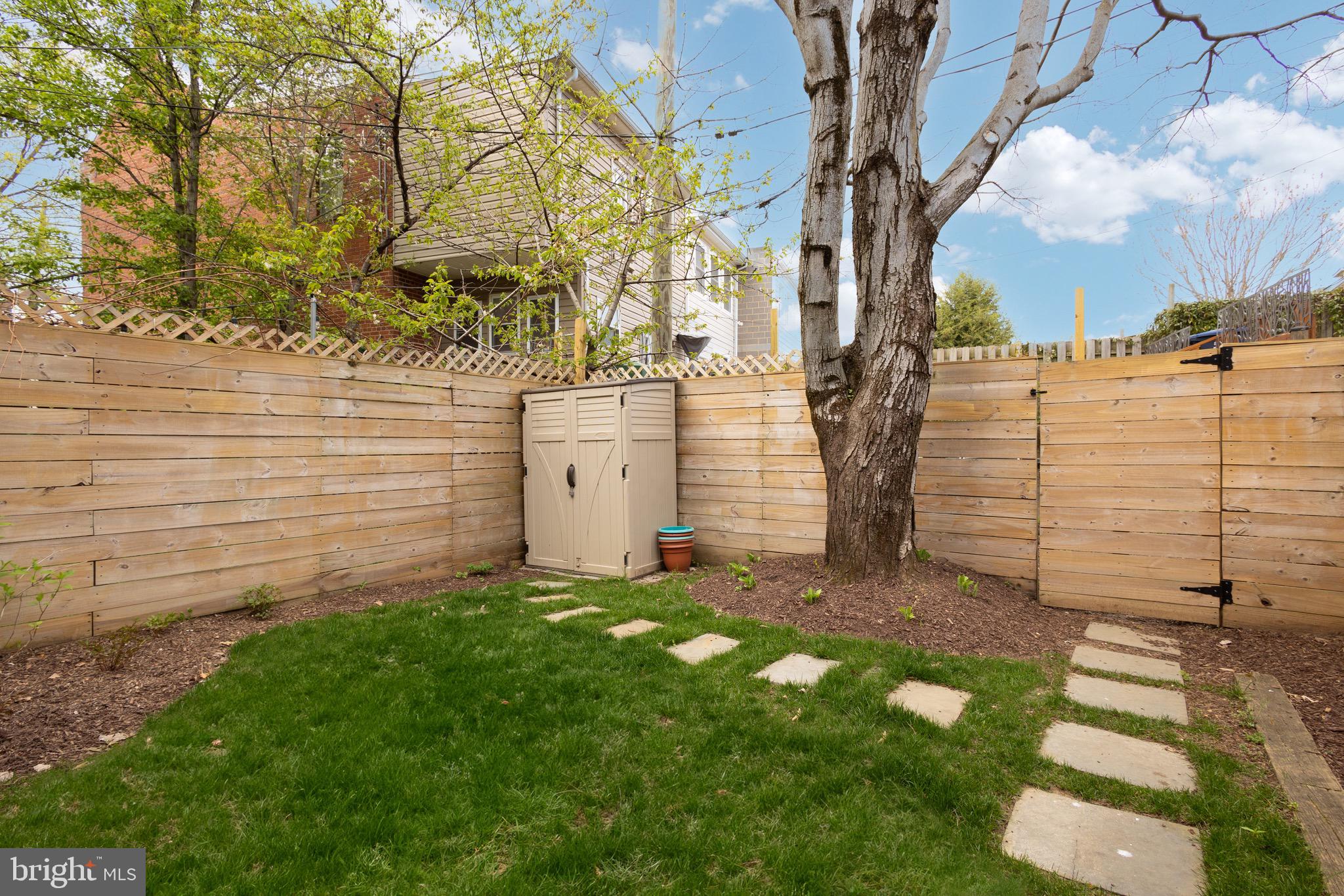 135 Varnum St NW