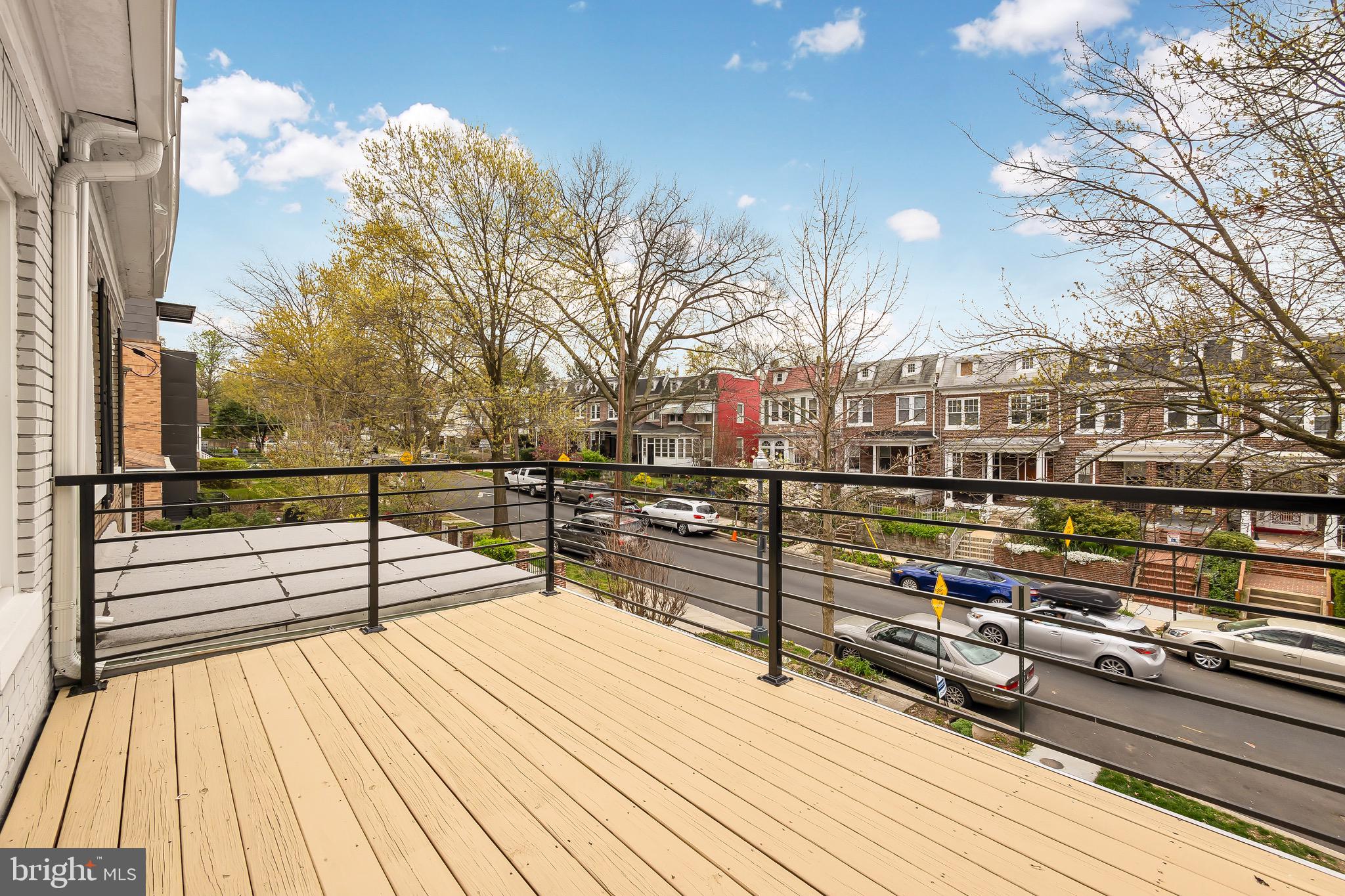 135 Varnum St NW
