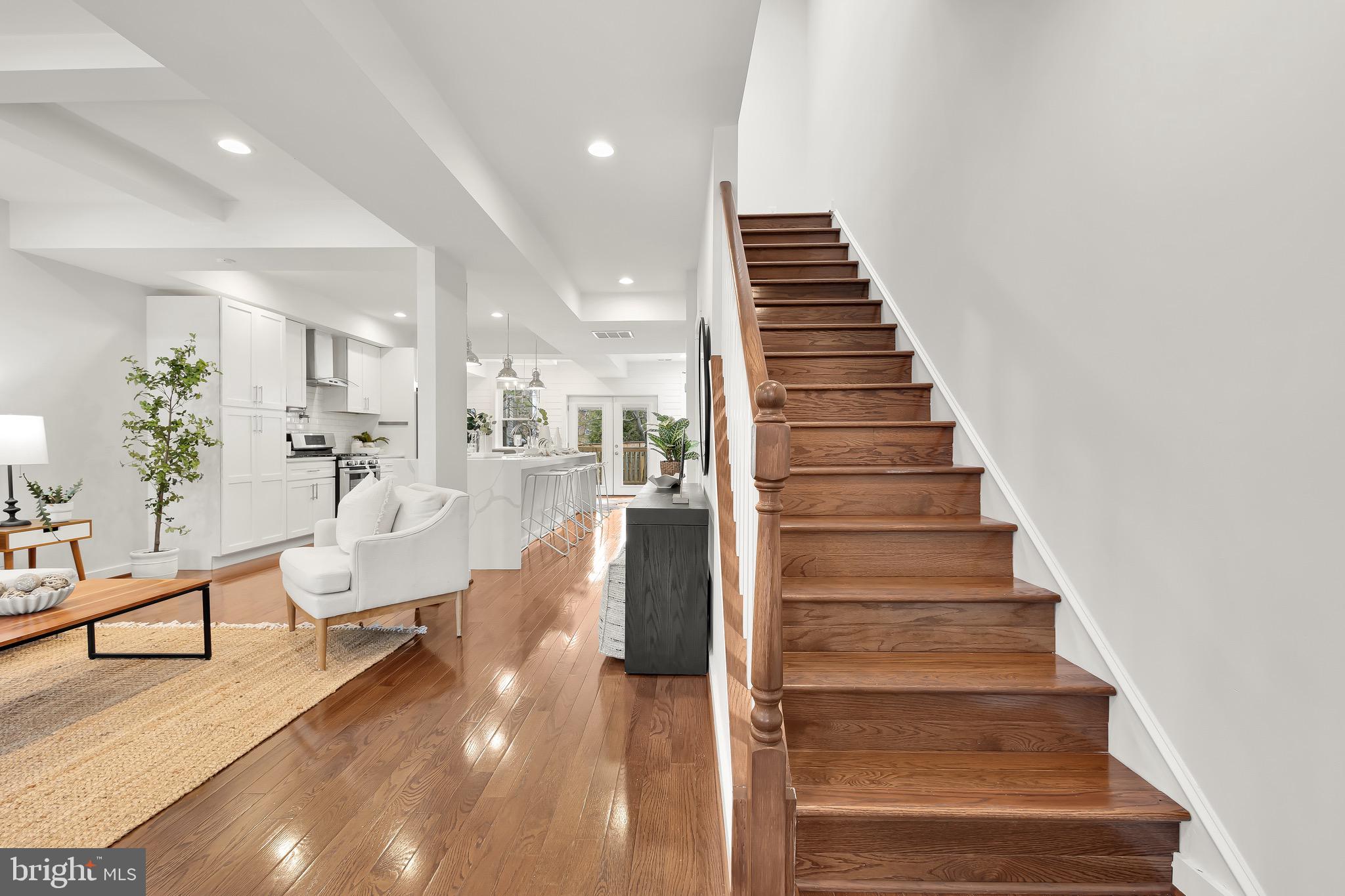135 Varnum St NW