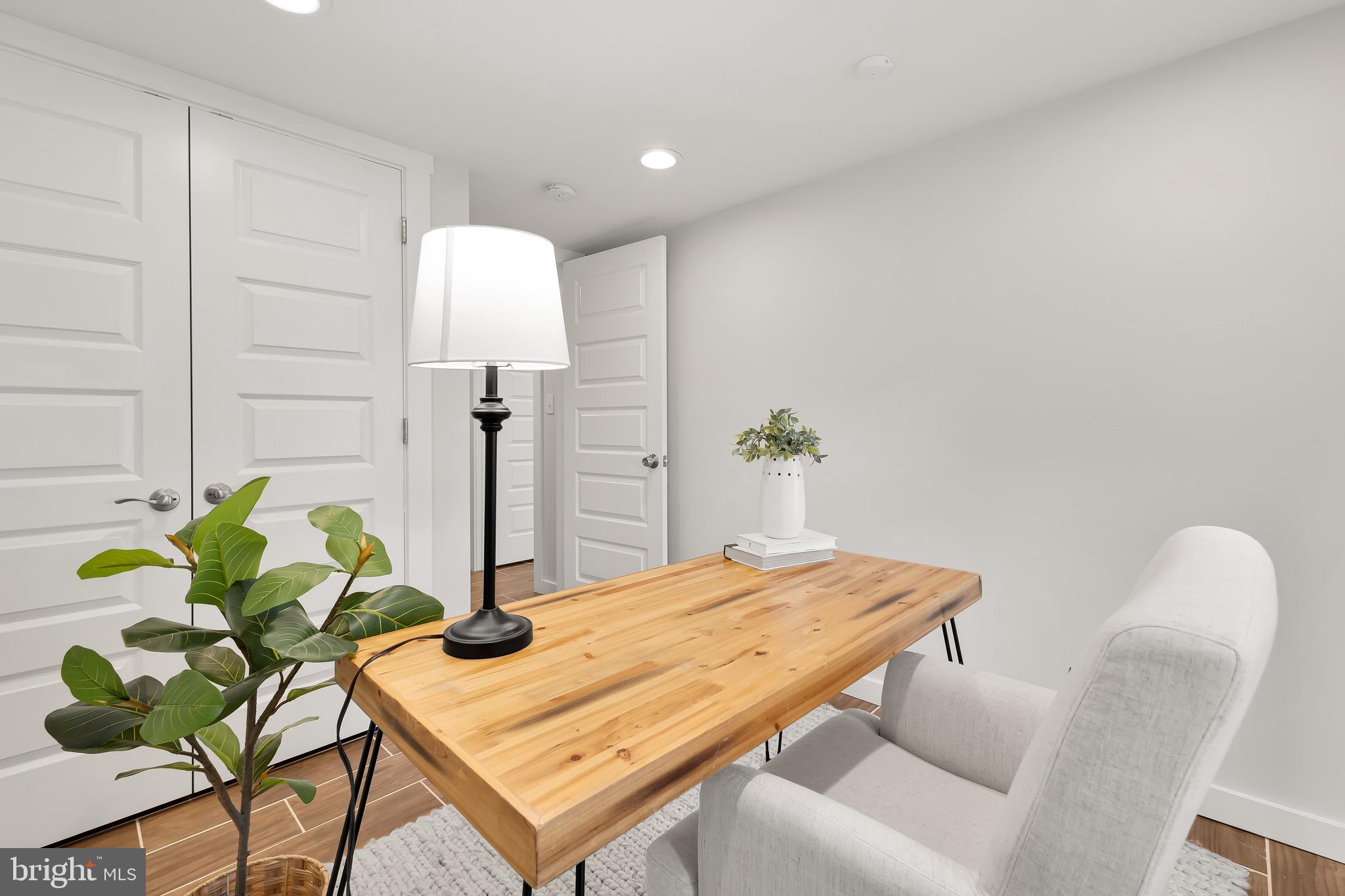 135 Varnum St NW