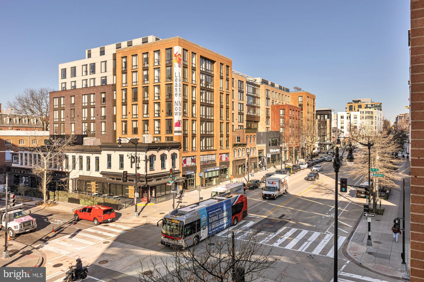 1390 V St NW #303