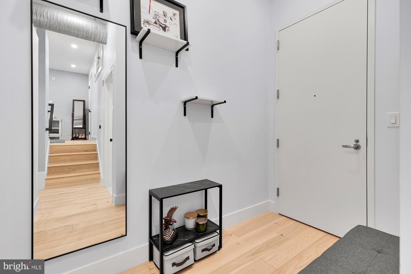 1390 V St NW #303