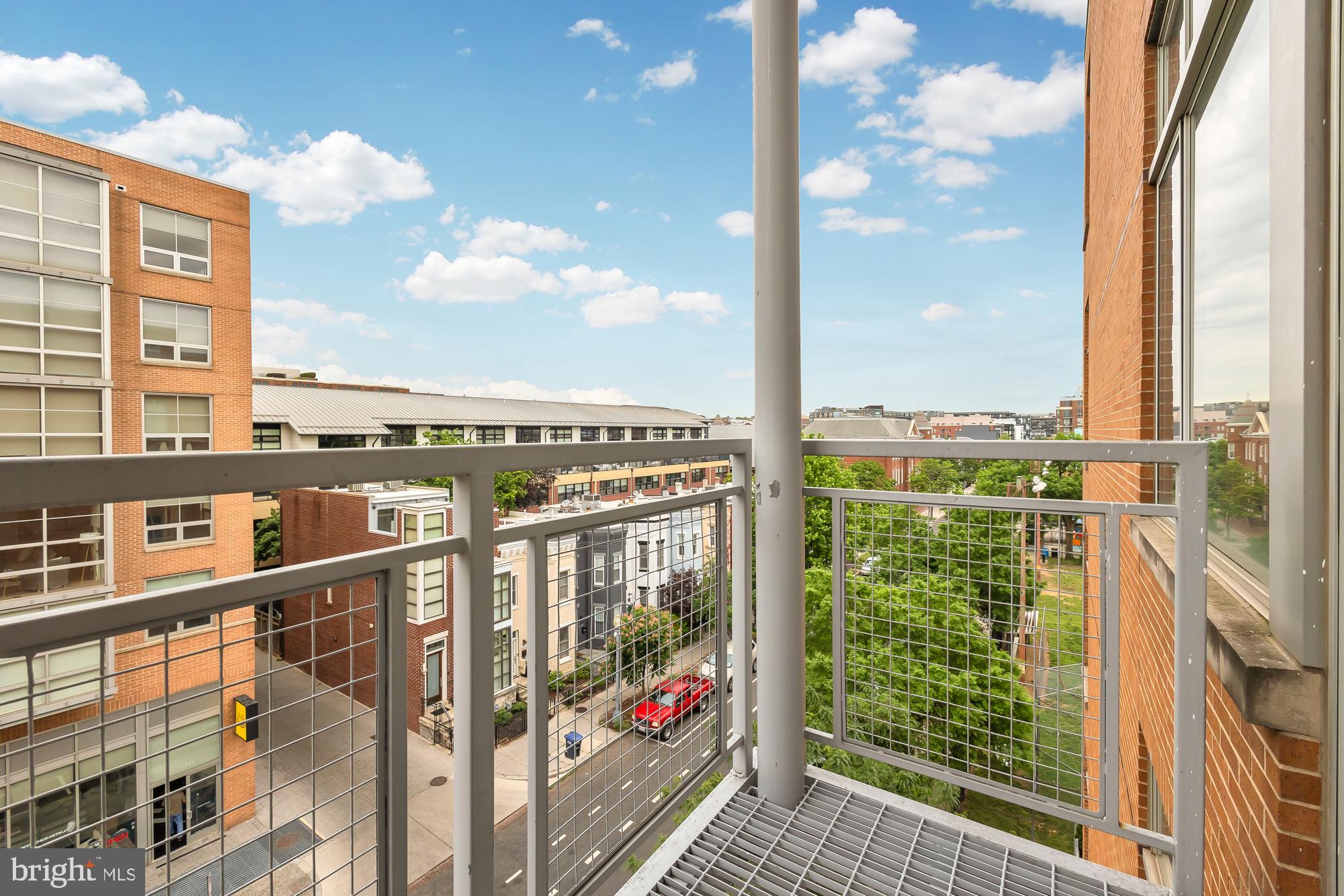 1390 V St NW #421