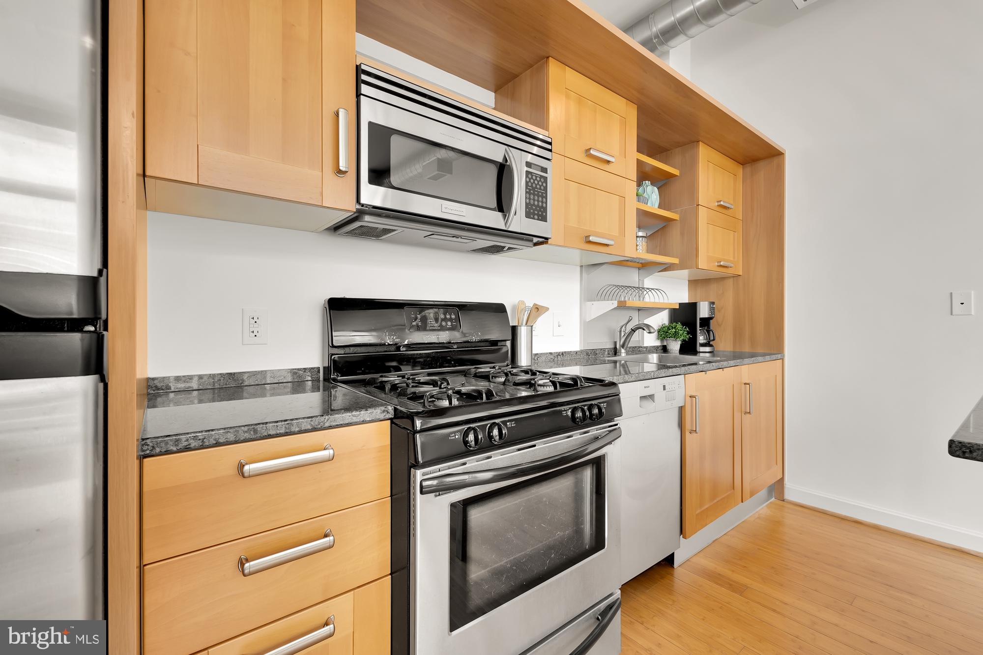 1390 V St NW #421