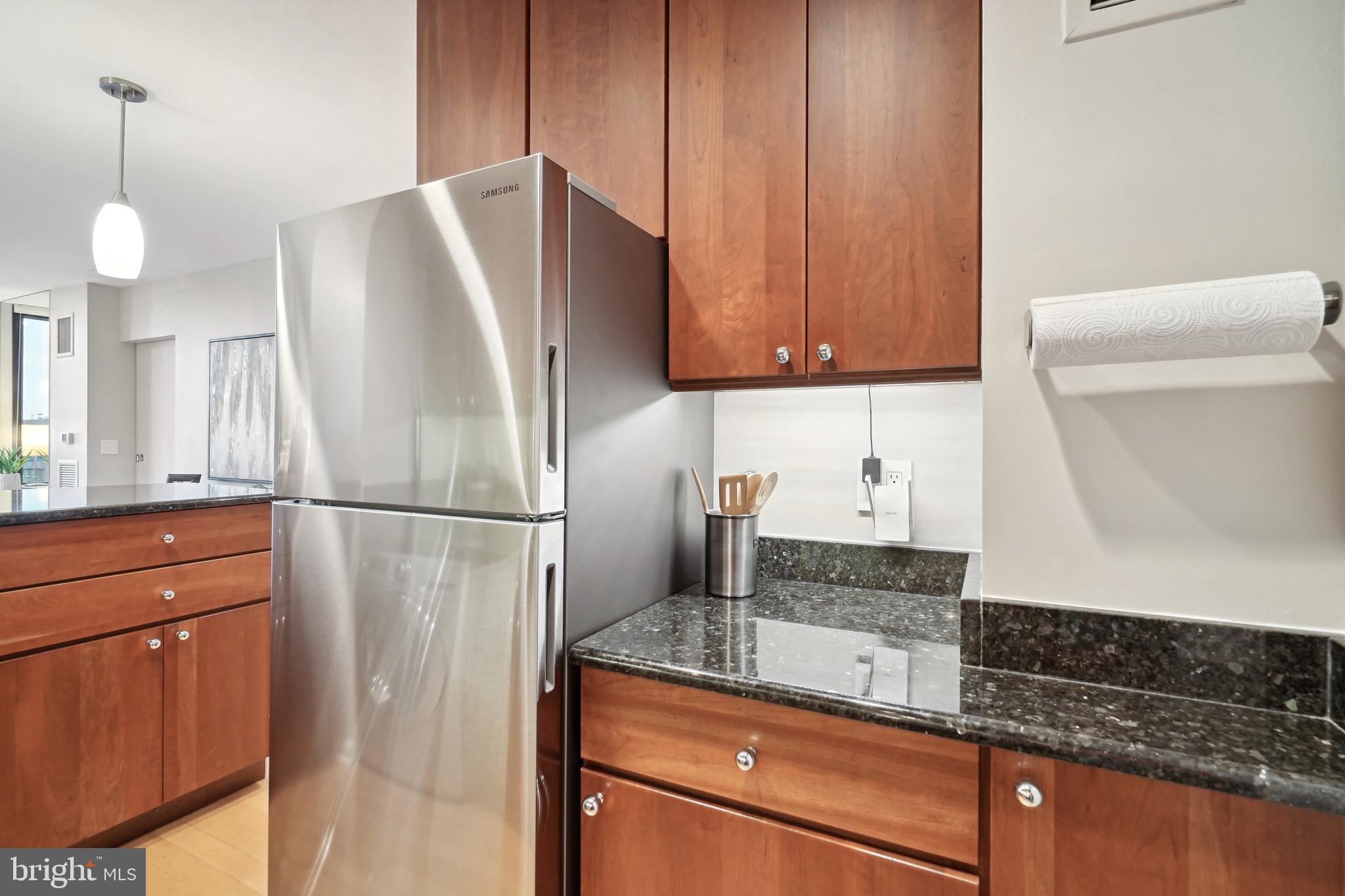 1301 20th St NW #1007