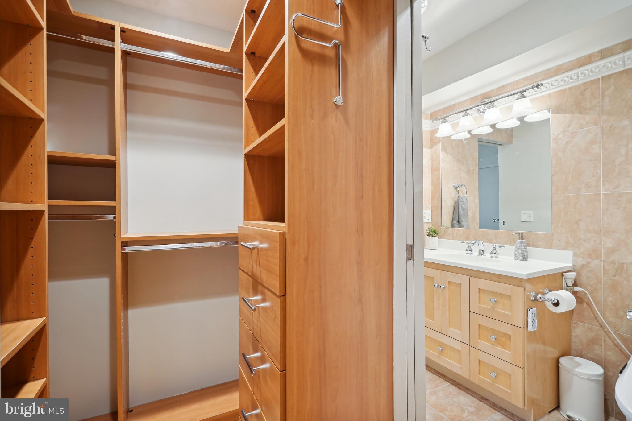 1301 20th St NW #1007