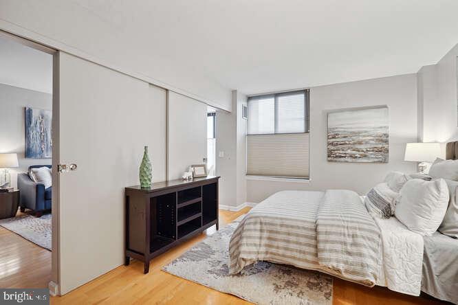 1301 20th St NW #1007