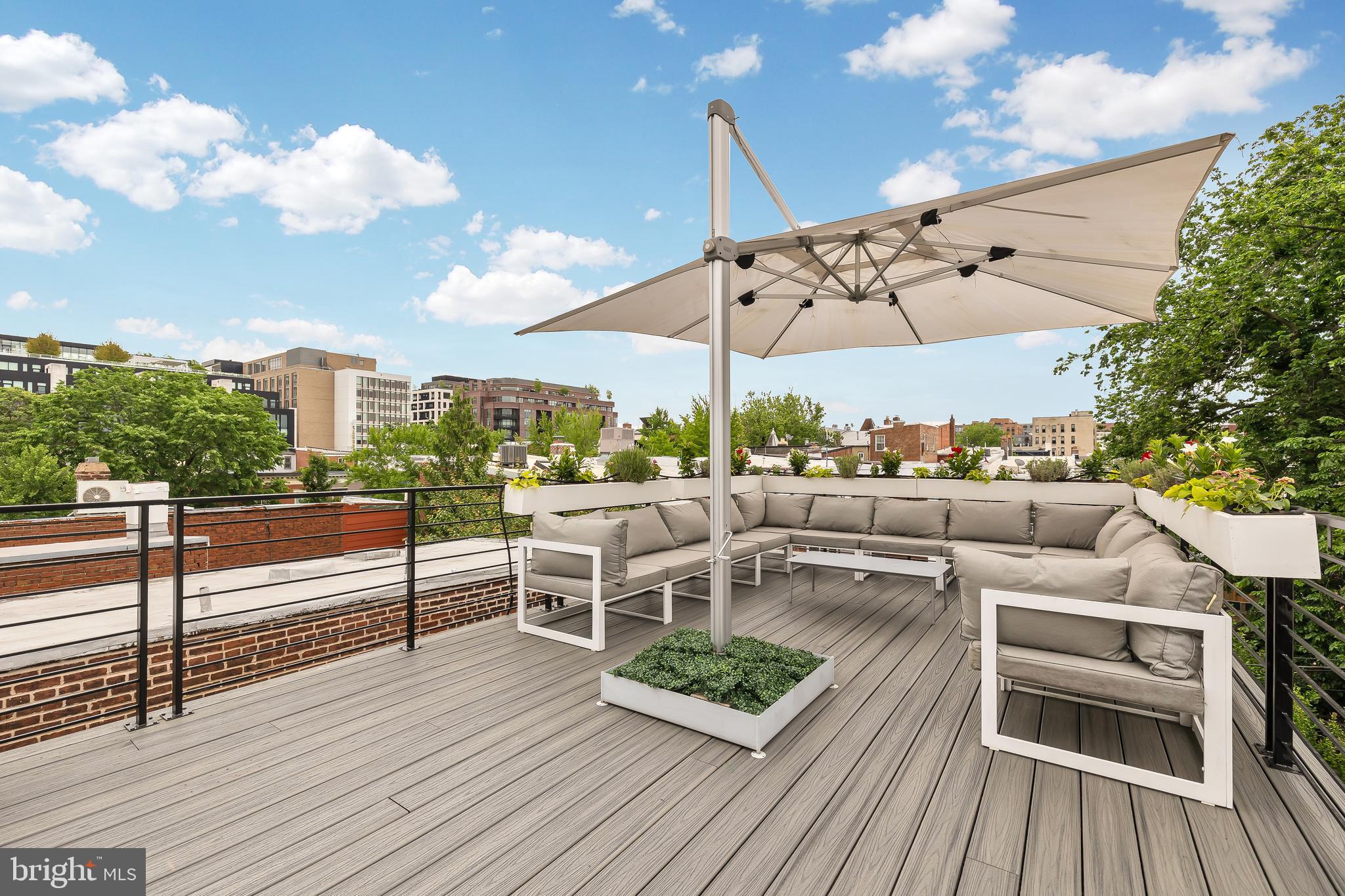 930 P St NW