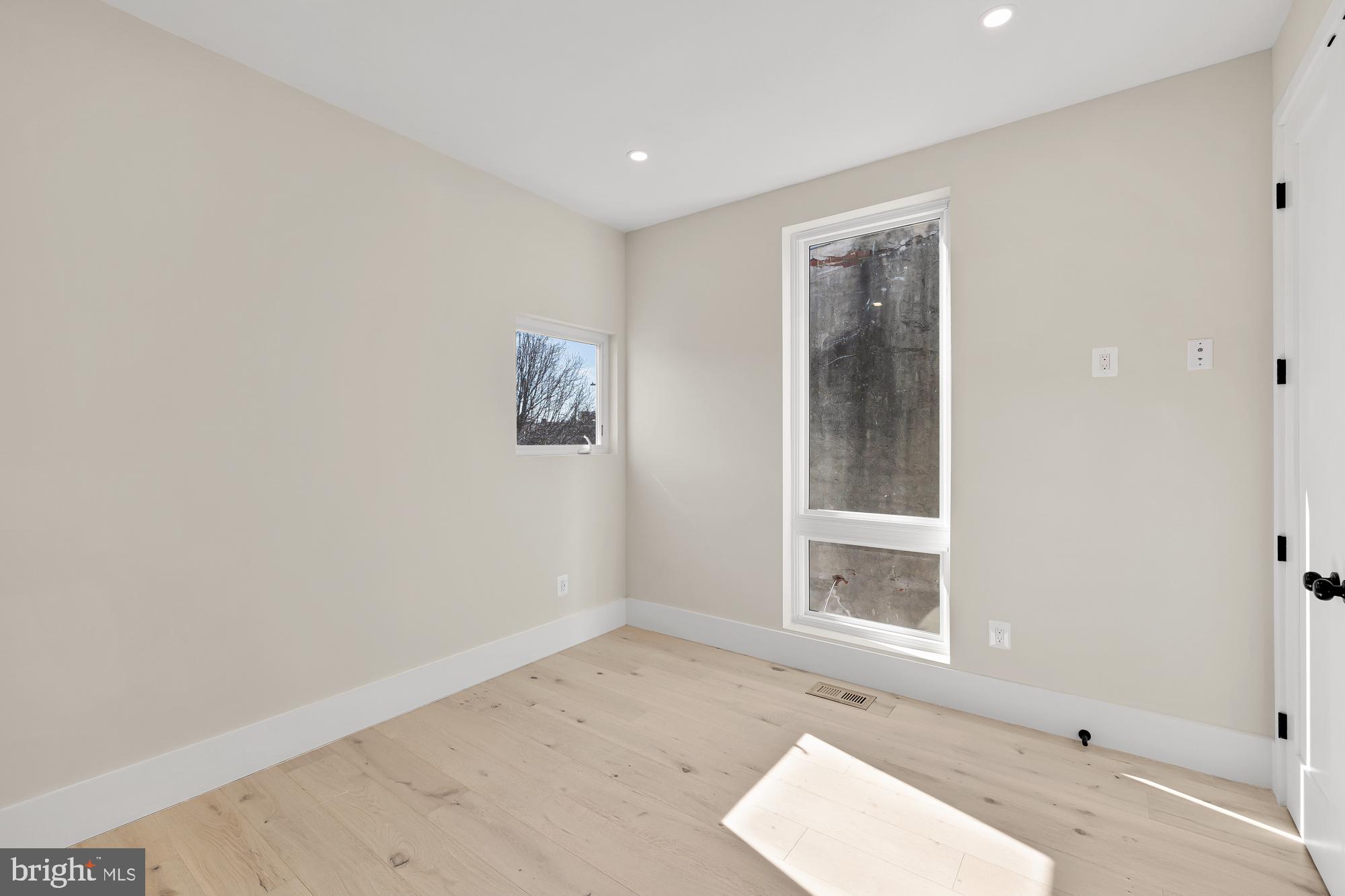 304 T St NW