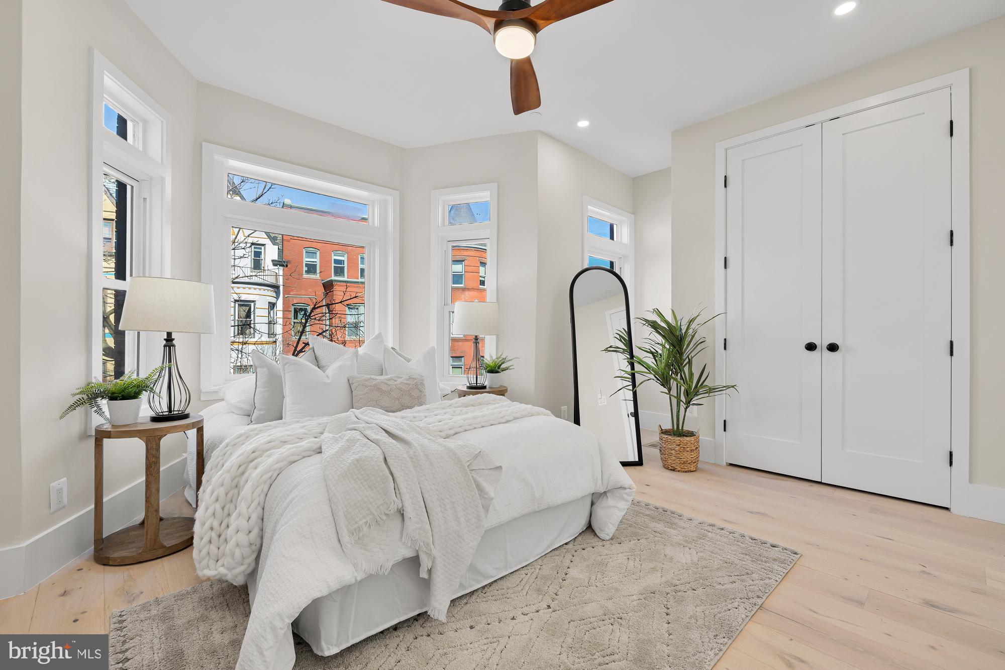 304 T St NW