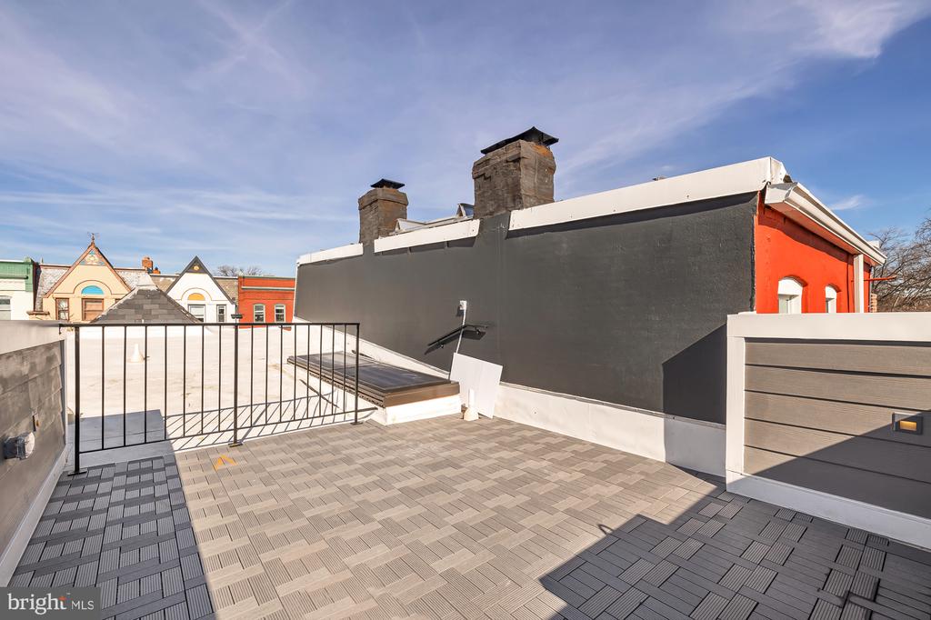 304 T St NW