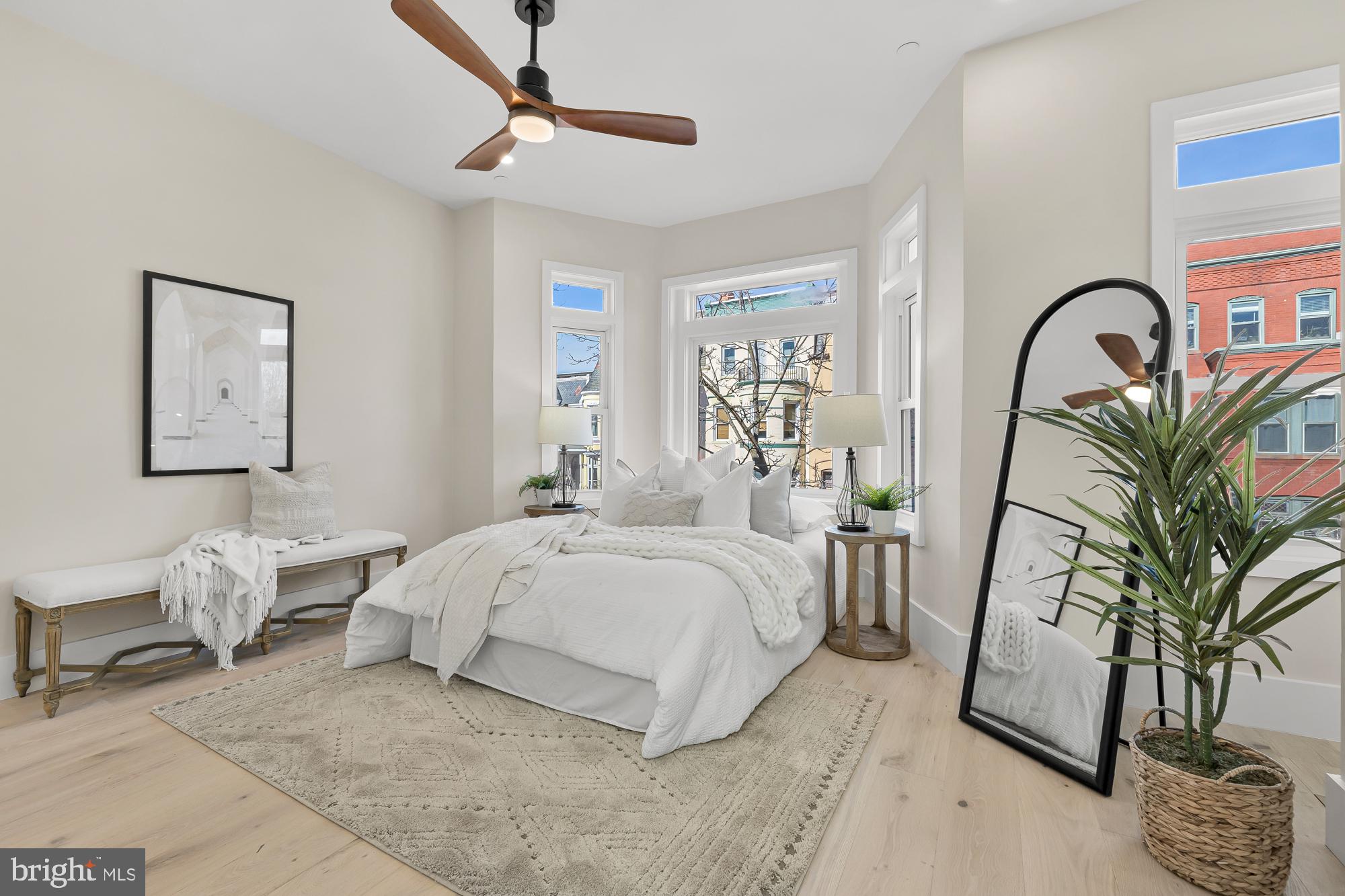 304 T St NW